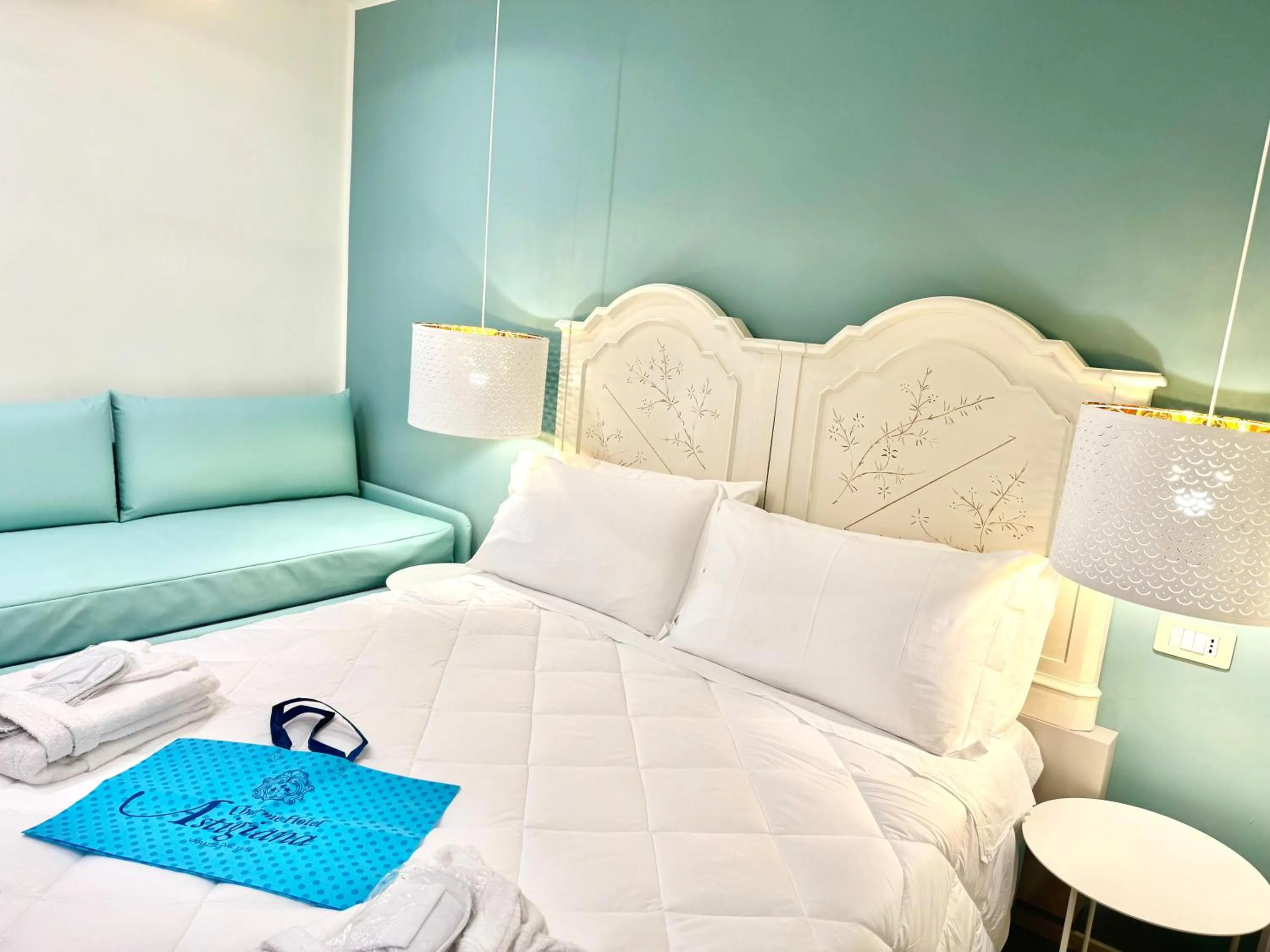 Bed in Hotel Astigiana & Appartamenti