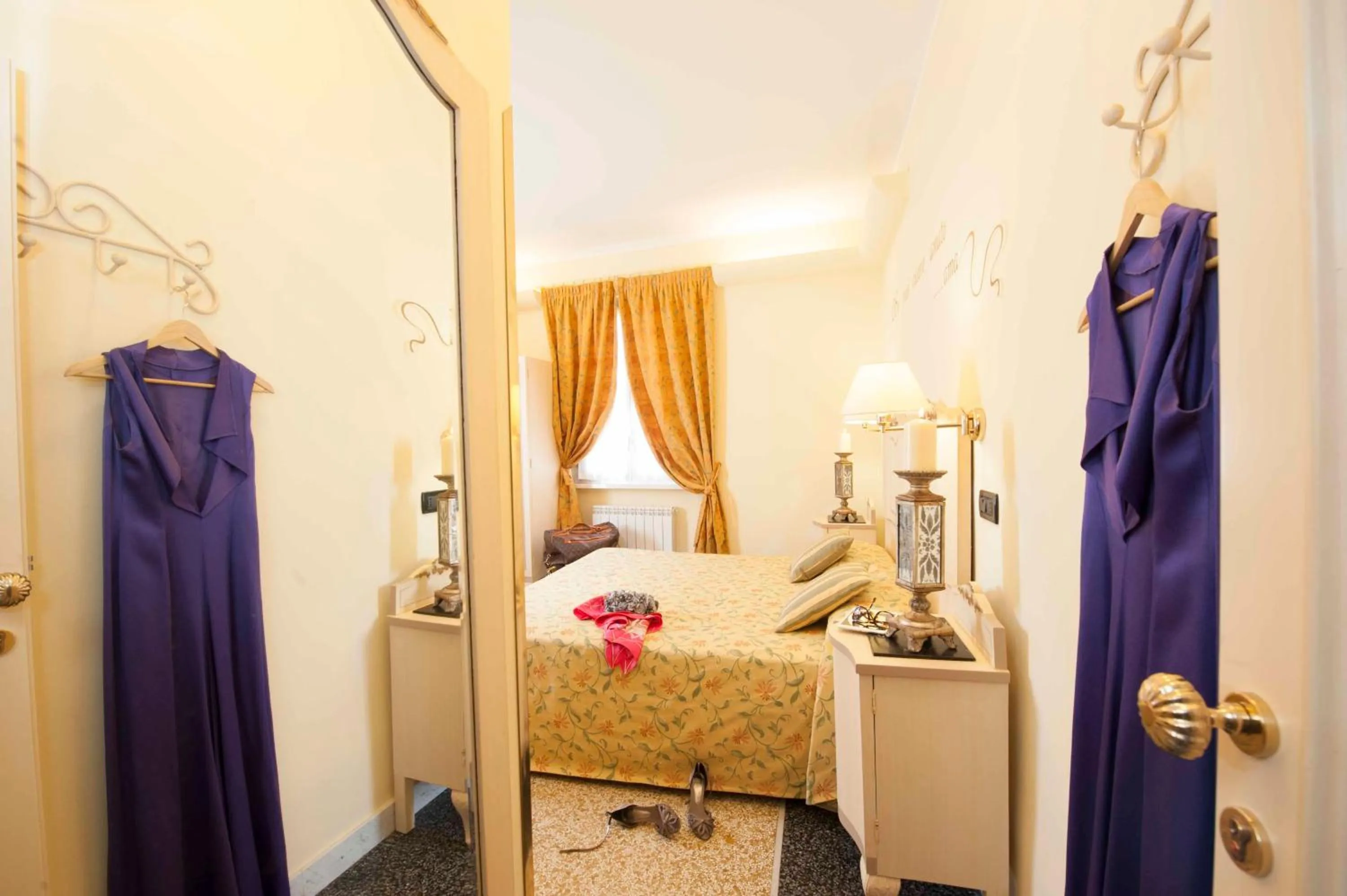 Photo of the whole room, Bed in Hotel Astigiana & Appartamenti