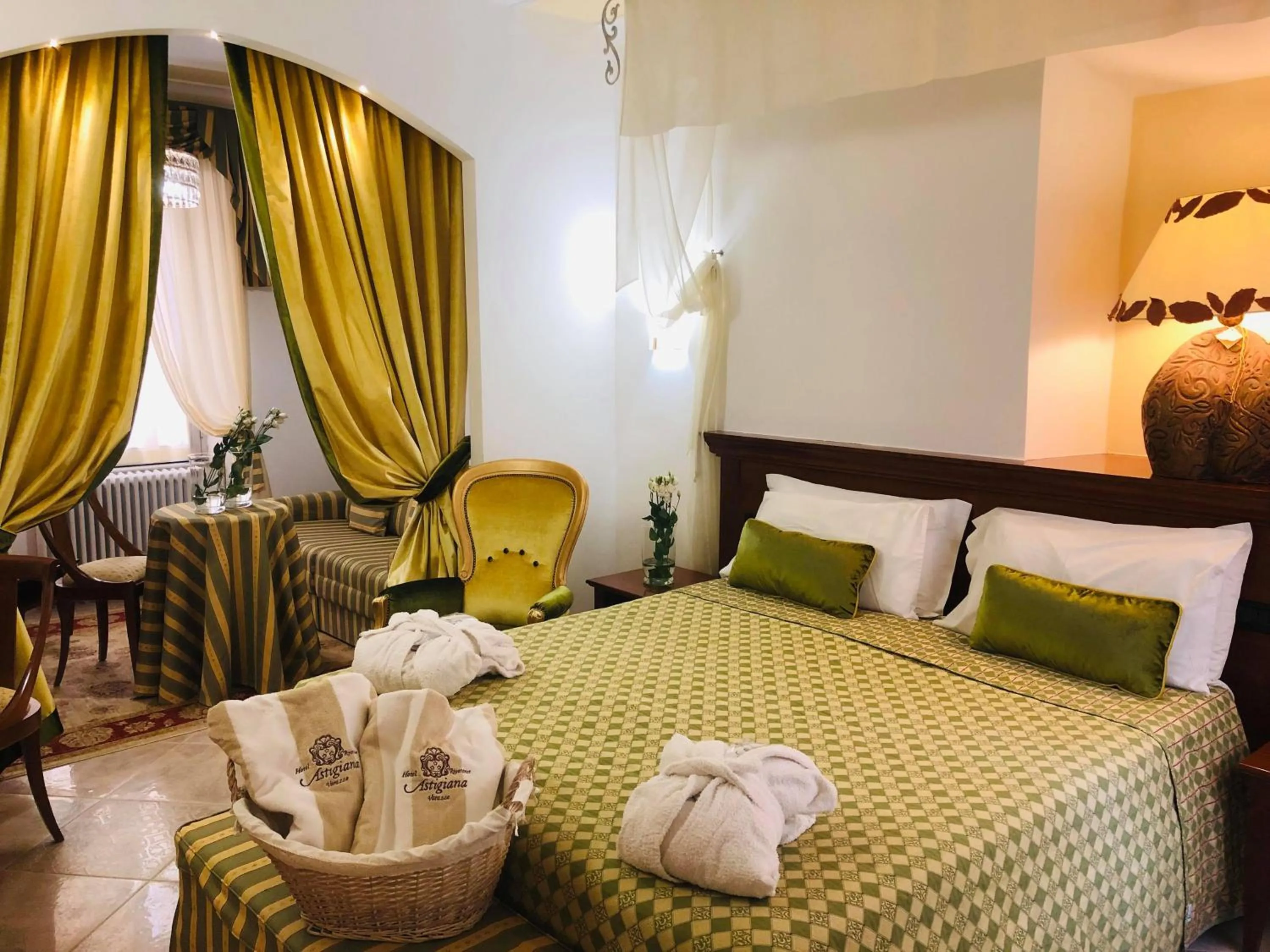 Bed in Hotel Astigiana & Appartamenti