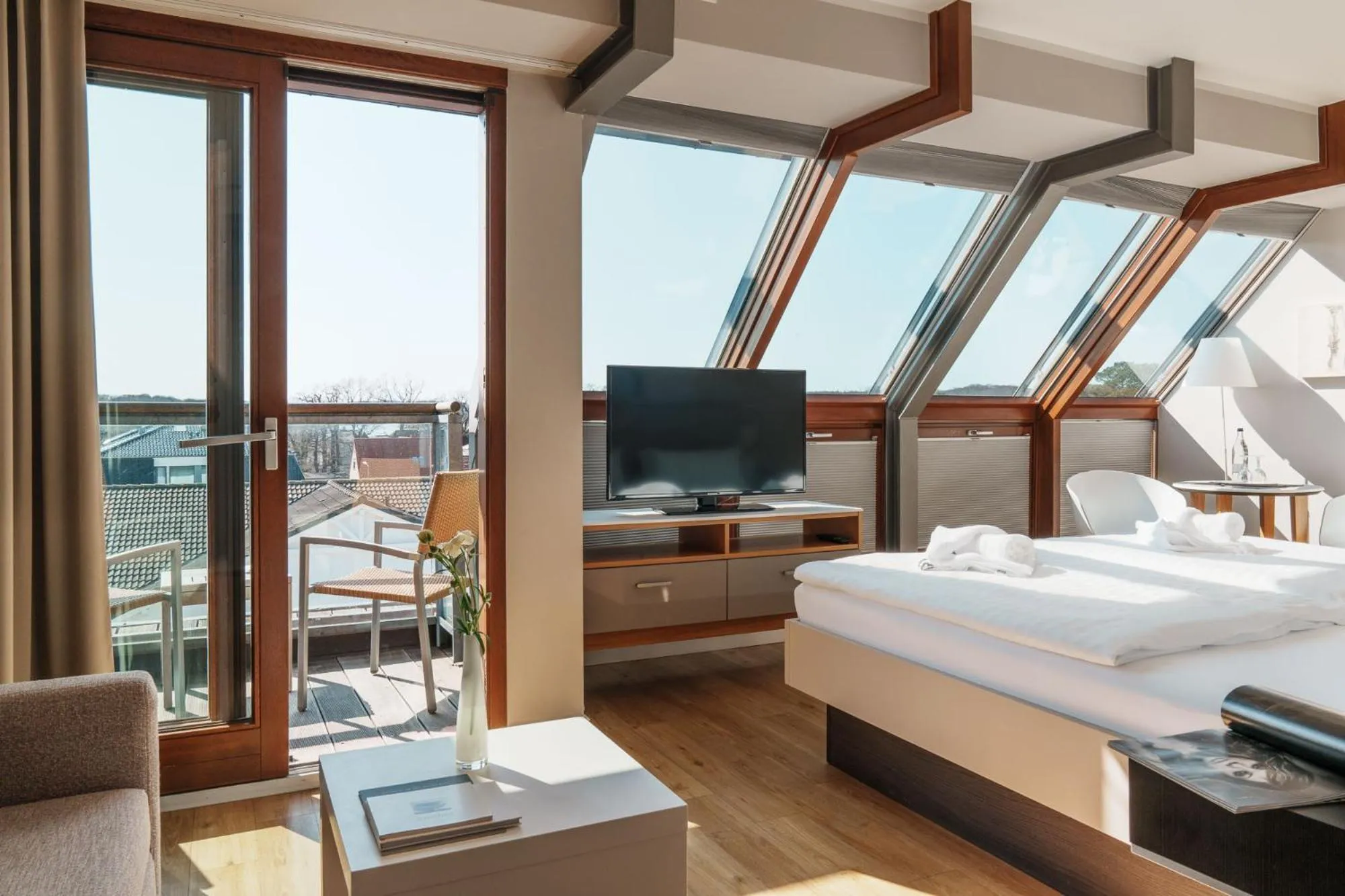 Photo of the whole room, Bed in Hotel Meersinn - Binz