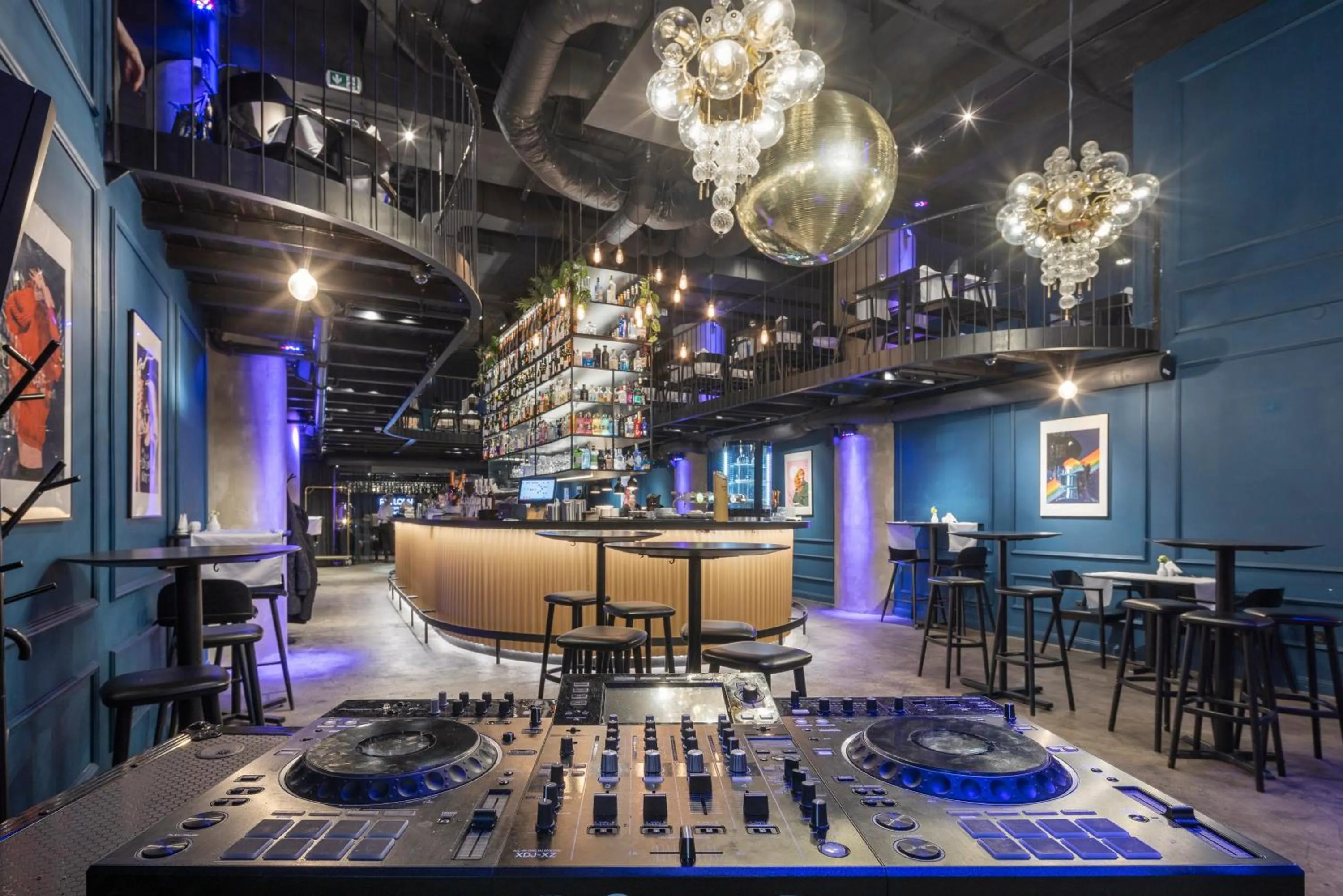 Restaurant/places to eat in Pytloun Boutique Hotel Prague