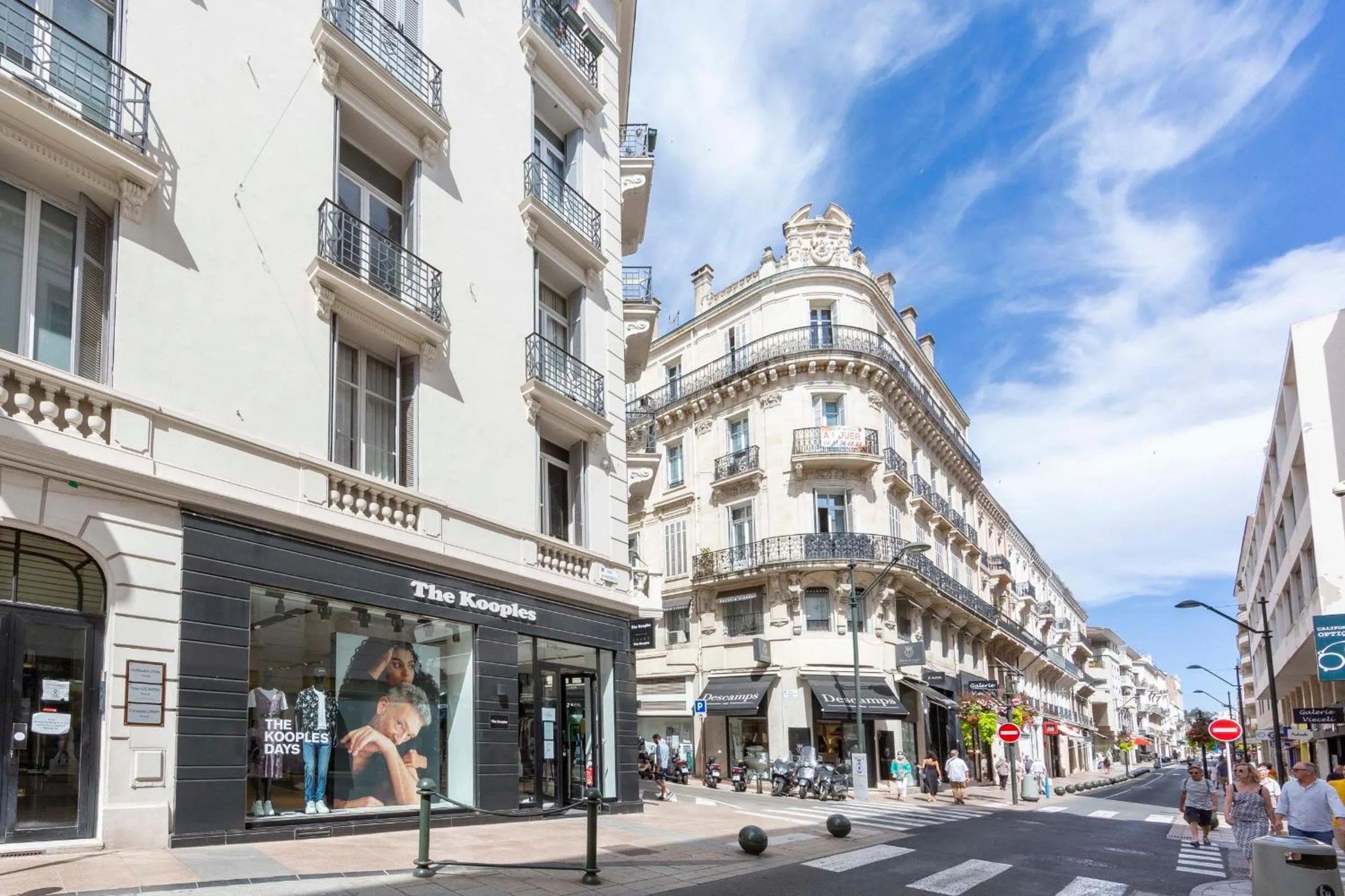 Facade/entrance in Cosy apartment 27 m2 in rue d'Antibes and Croisette