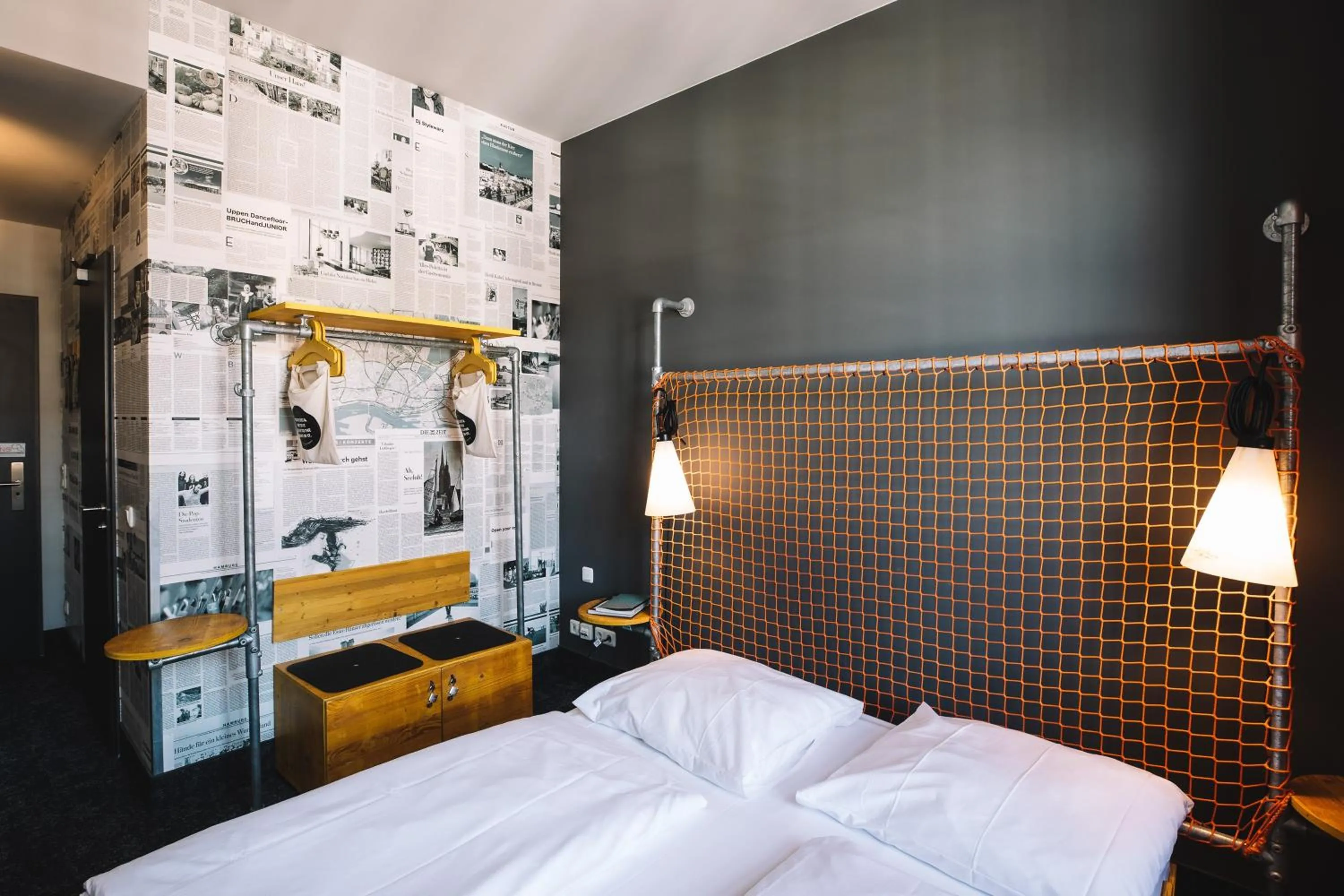 Photo of the whole room, Bed in Superbude Hamburg St Pauli