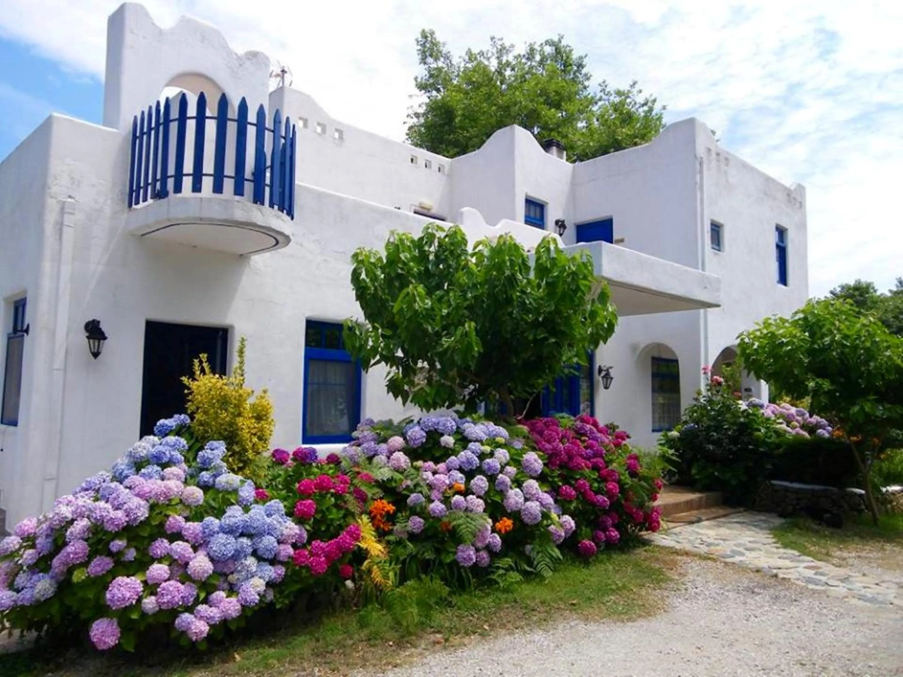 Spring in Archondissa Beach Aparthotel