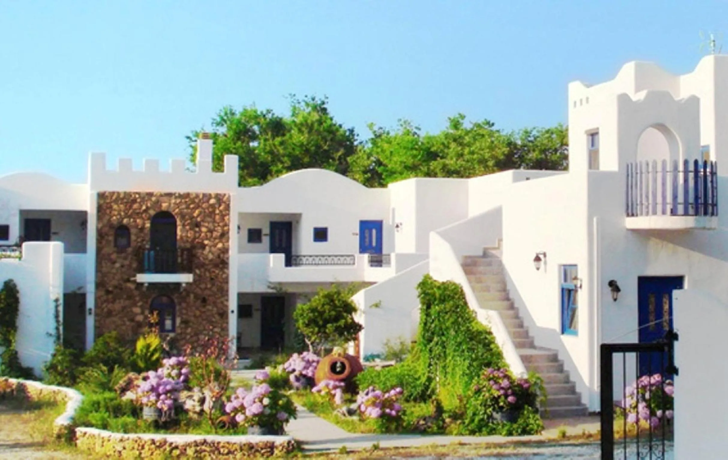 Property building in Archondissa Beach Aparthotel
