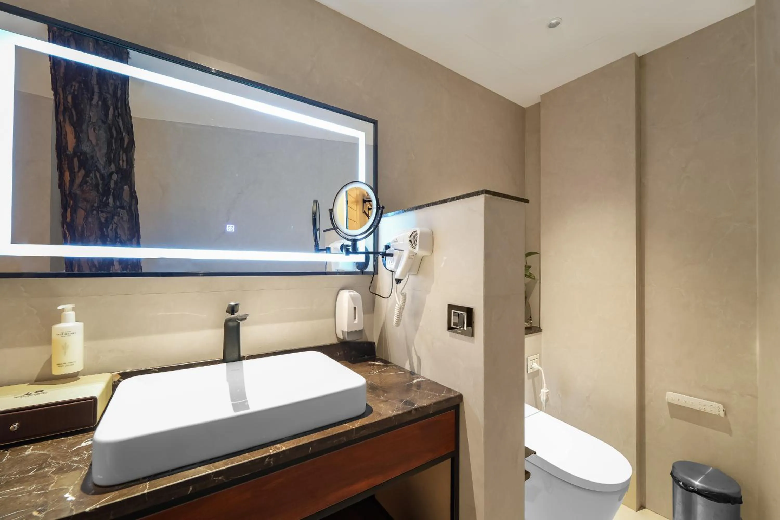 Bathroom in Kasauli Hills Resort