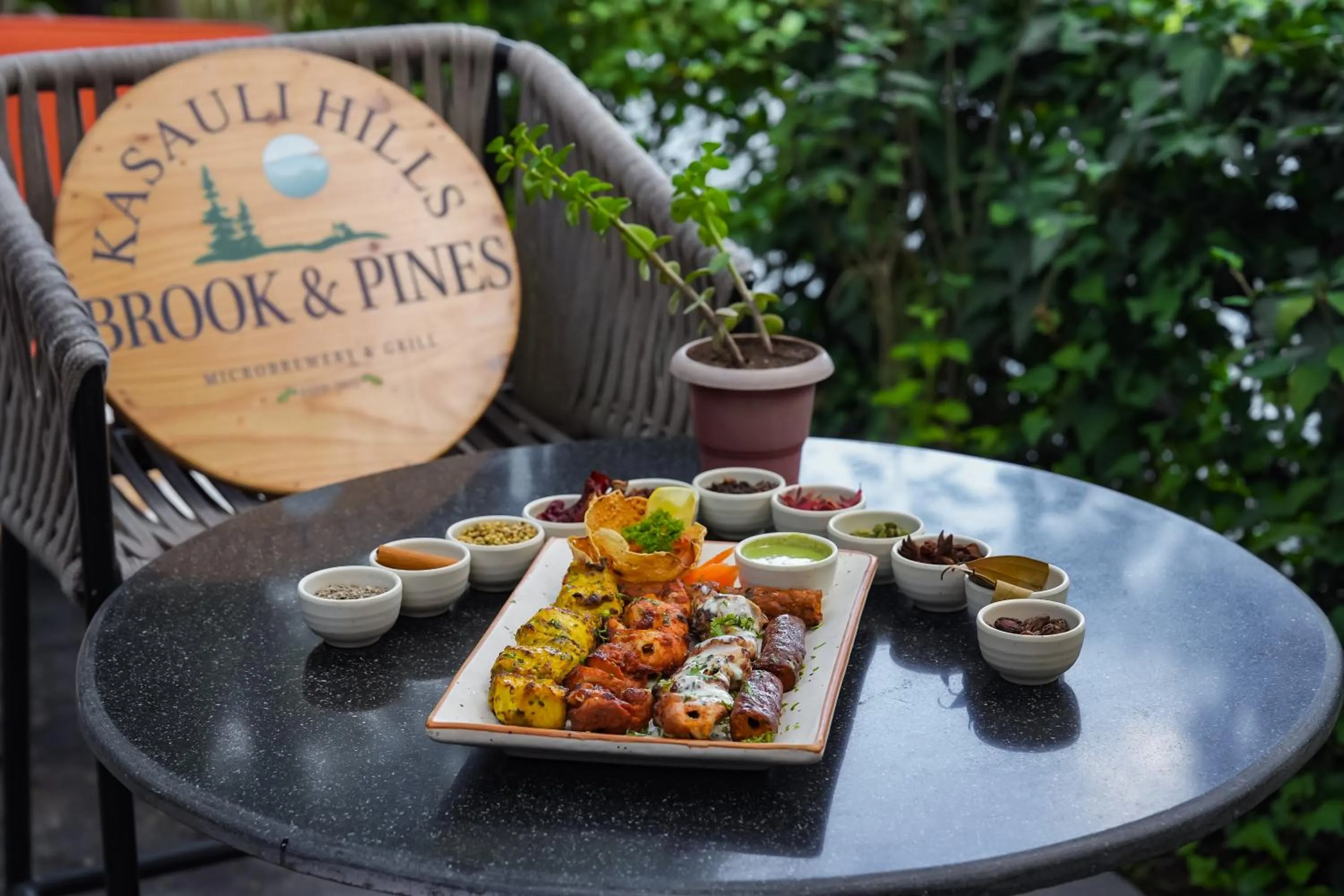 Food and drinks in Kasauli Hills Resort