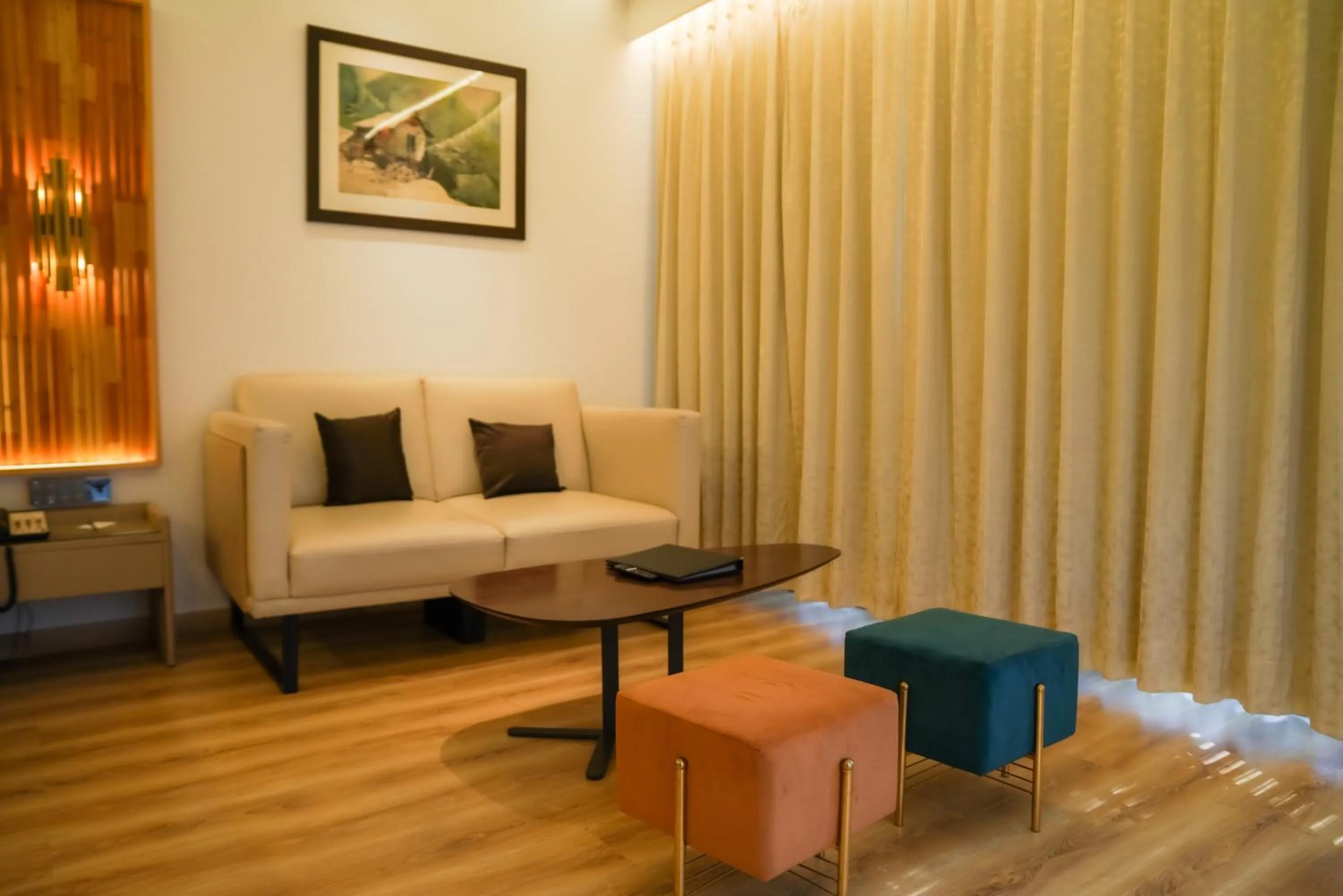 Living room in Kasauli Hills Resort