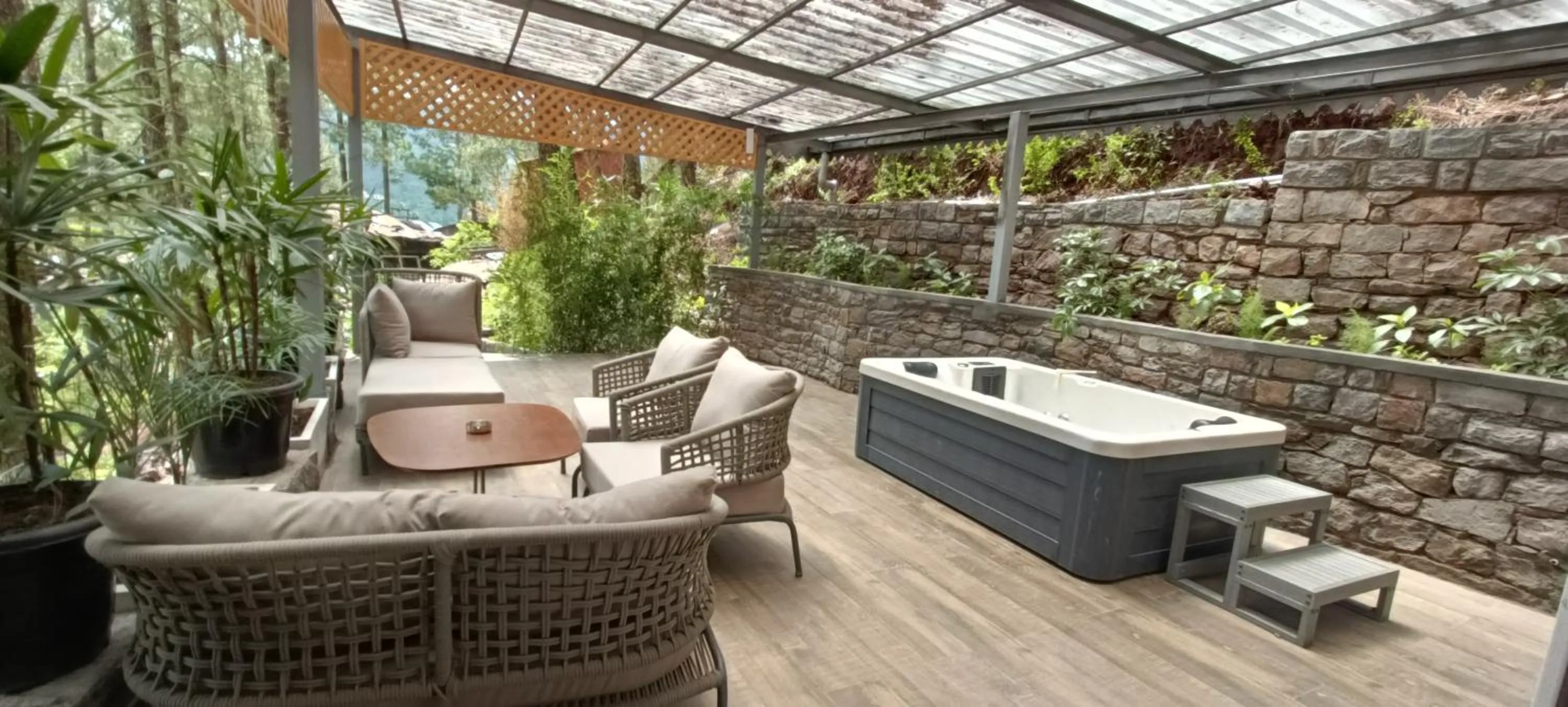 Seating area in Kasauli Hills Resort