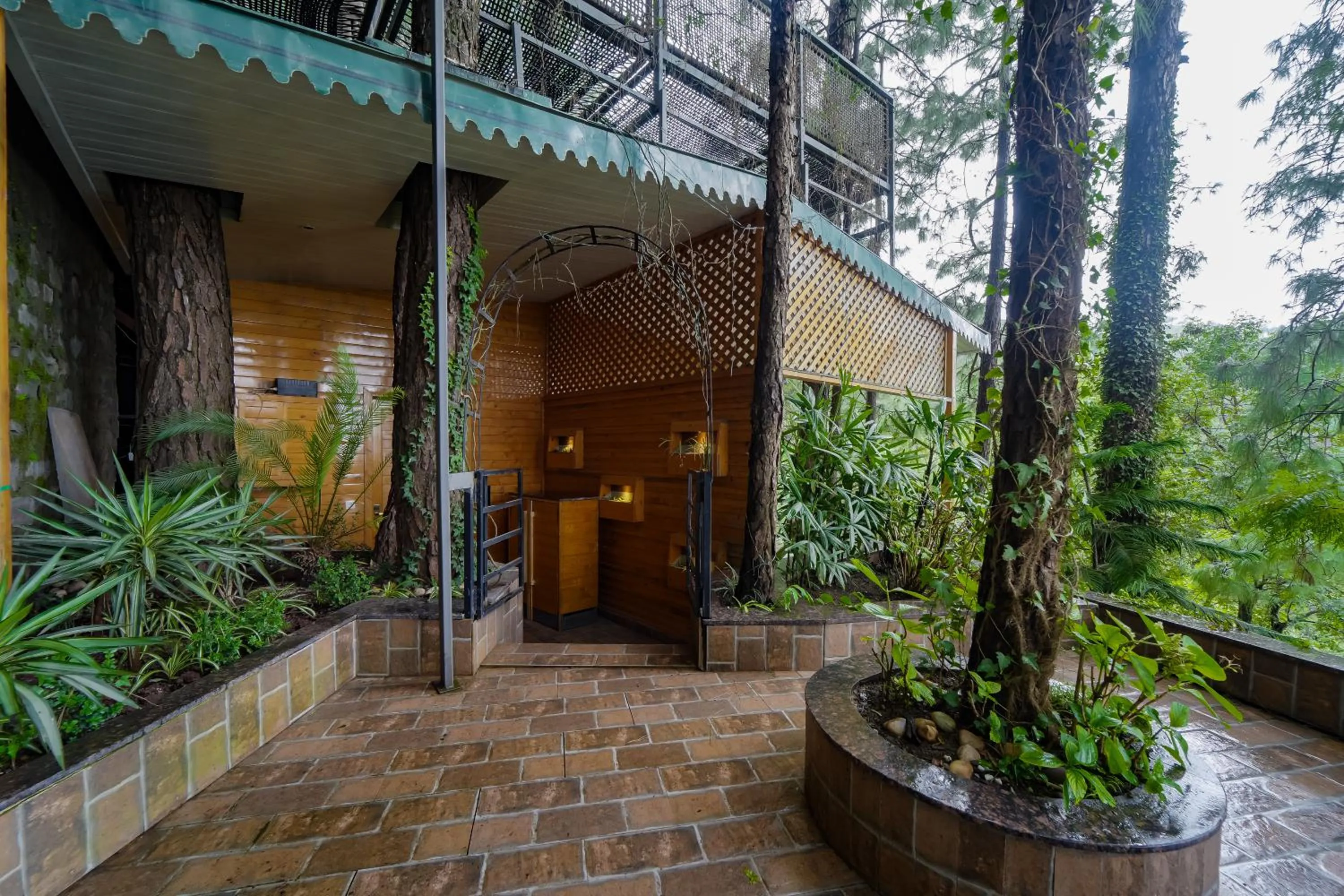 Bedroom in Kasauli Hills Resort