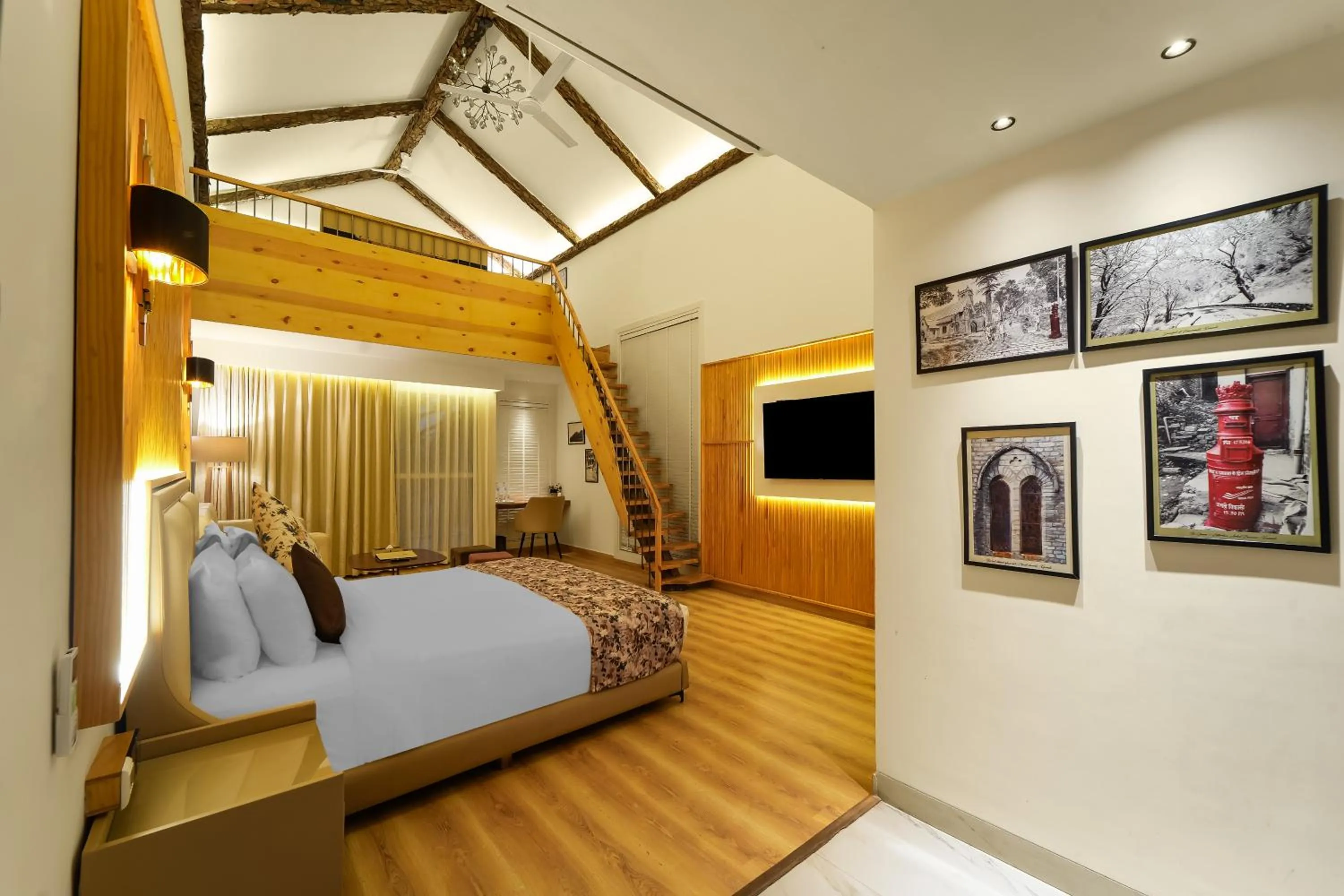 Bedroom, Bed in Kasauli Hills Resort