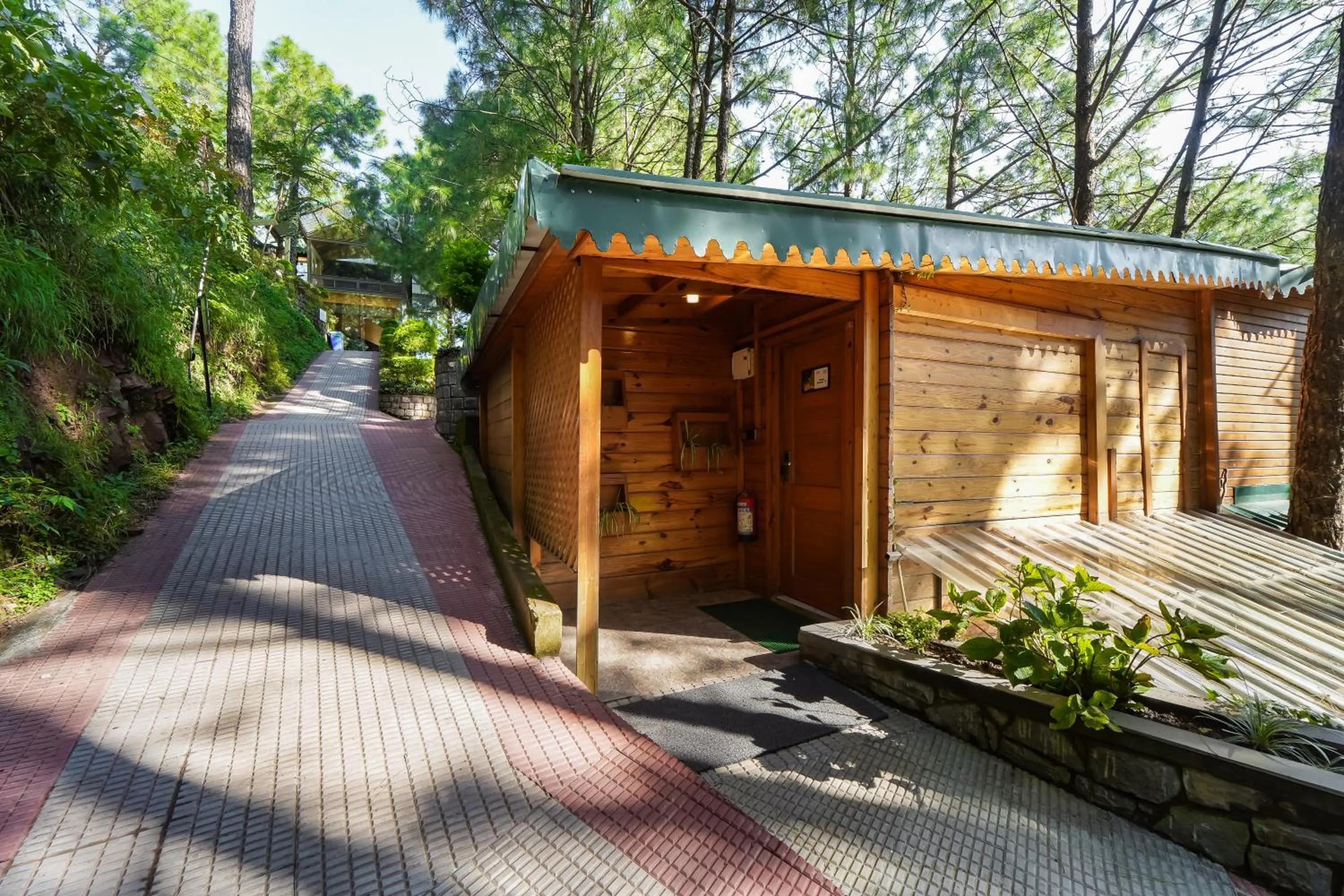 Facade/entrance in Kasauli Hills Resort