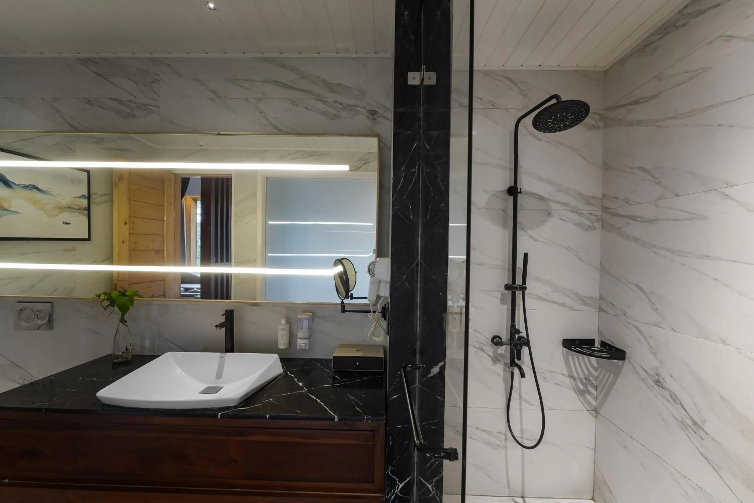 Bathroom in Kasauli Hills Resort