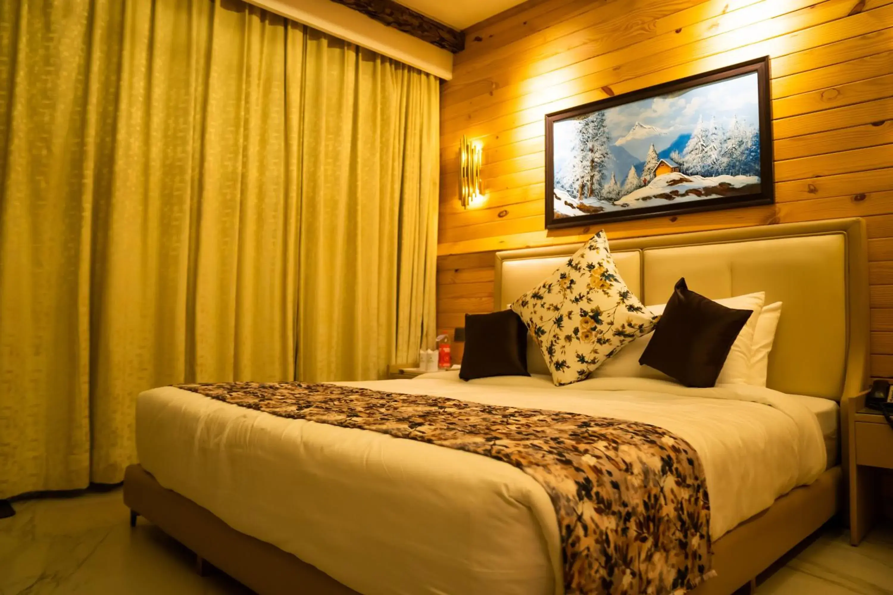 Bedroom, Bed in Kasauli Hills Resort Bedroom, Bed in Kasauli Hills Resort