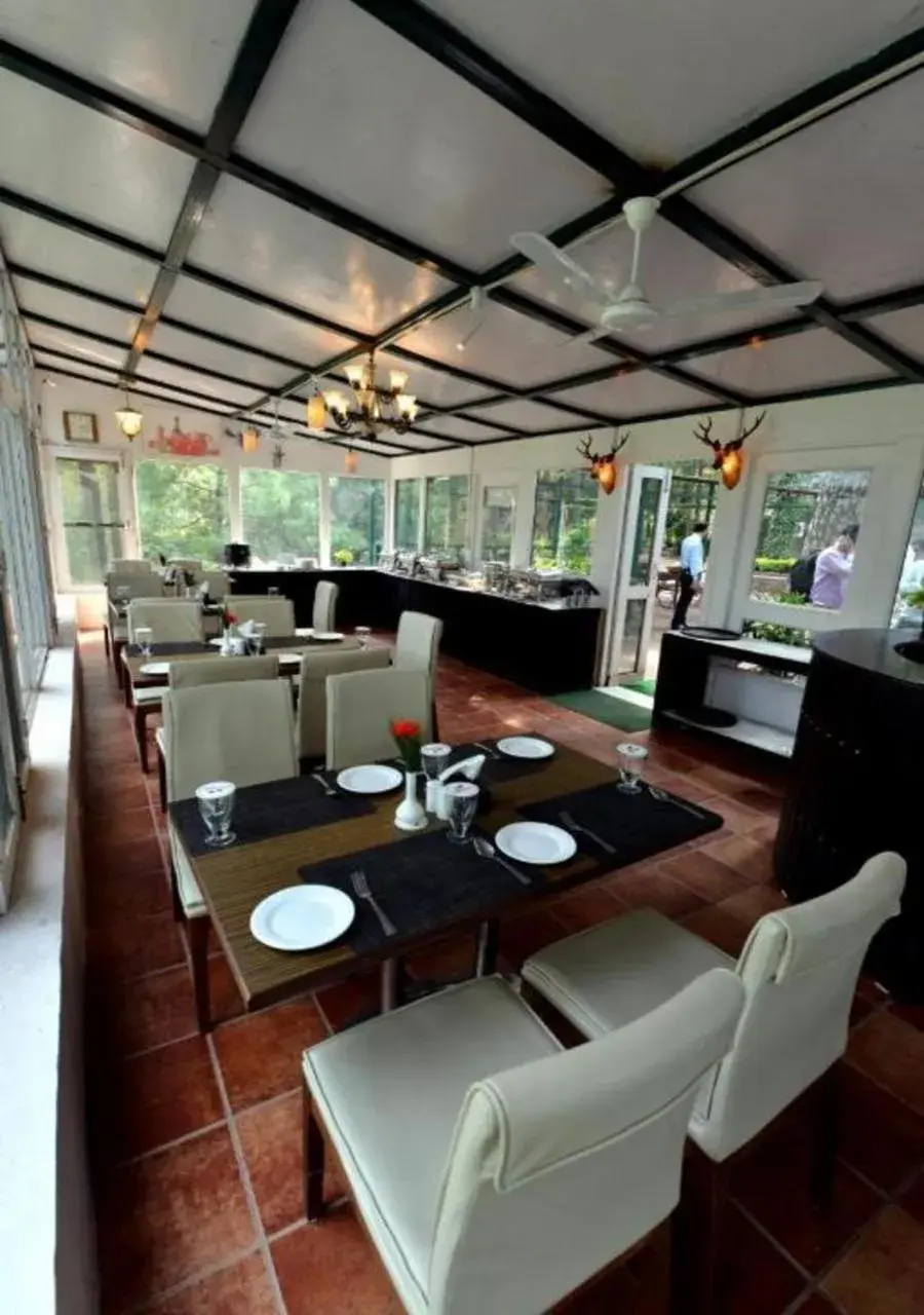 Restaurant/places to eat in Kasauli Hills Resort Restaurant/places to eat in Kasauli Hills Resort