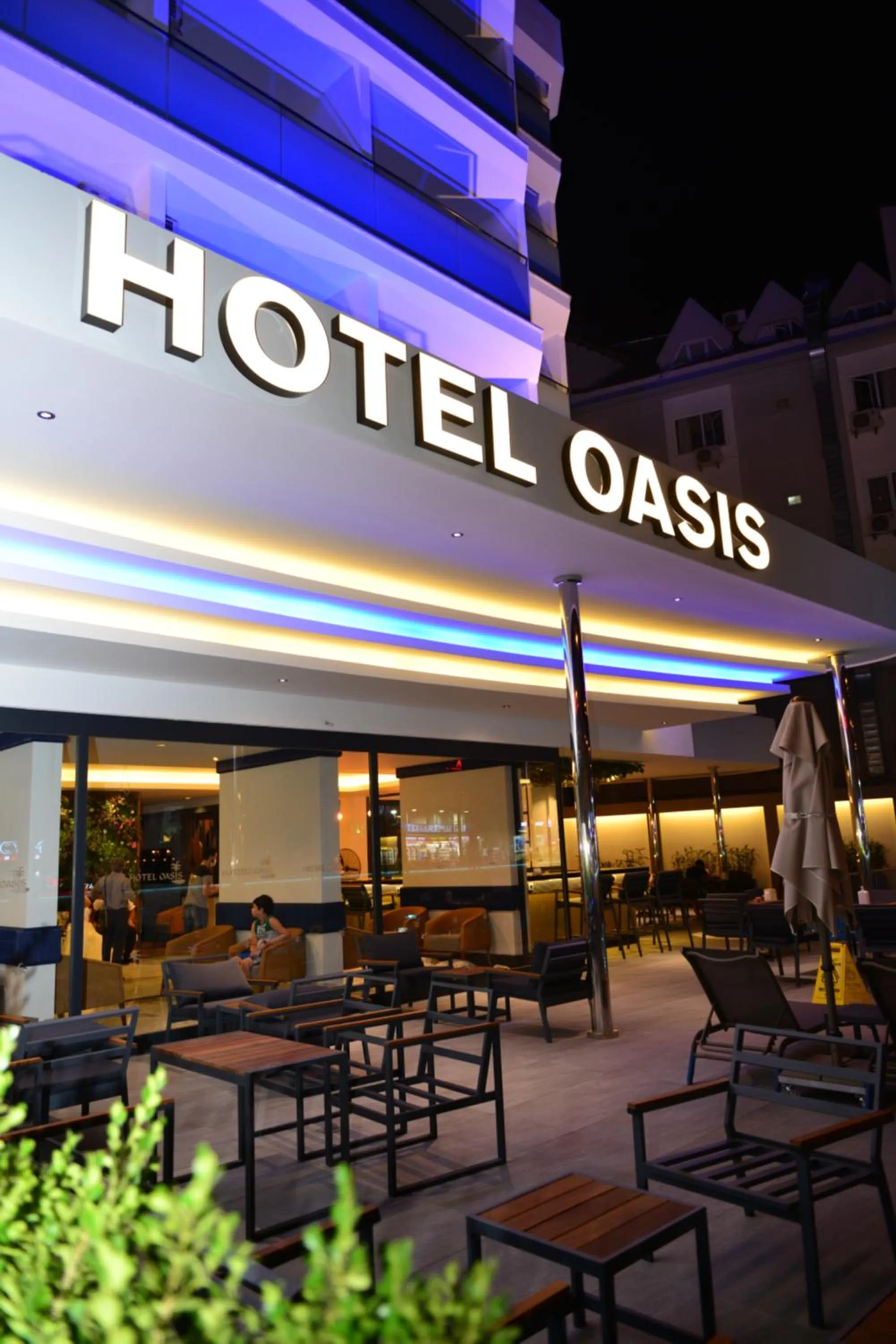 Oasis Hotel