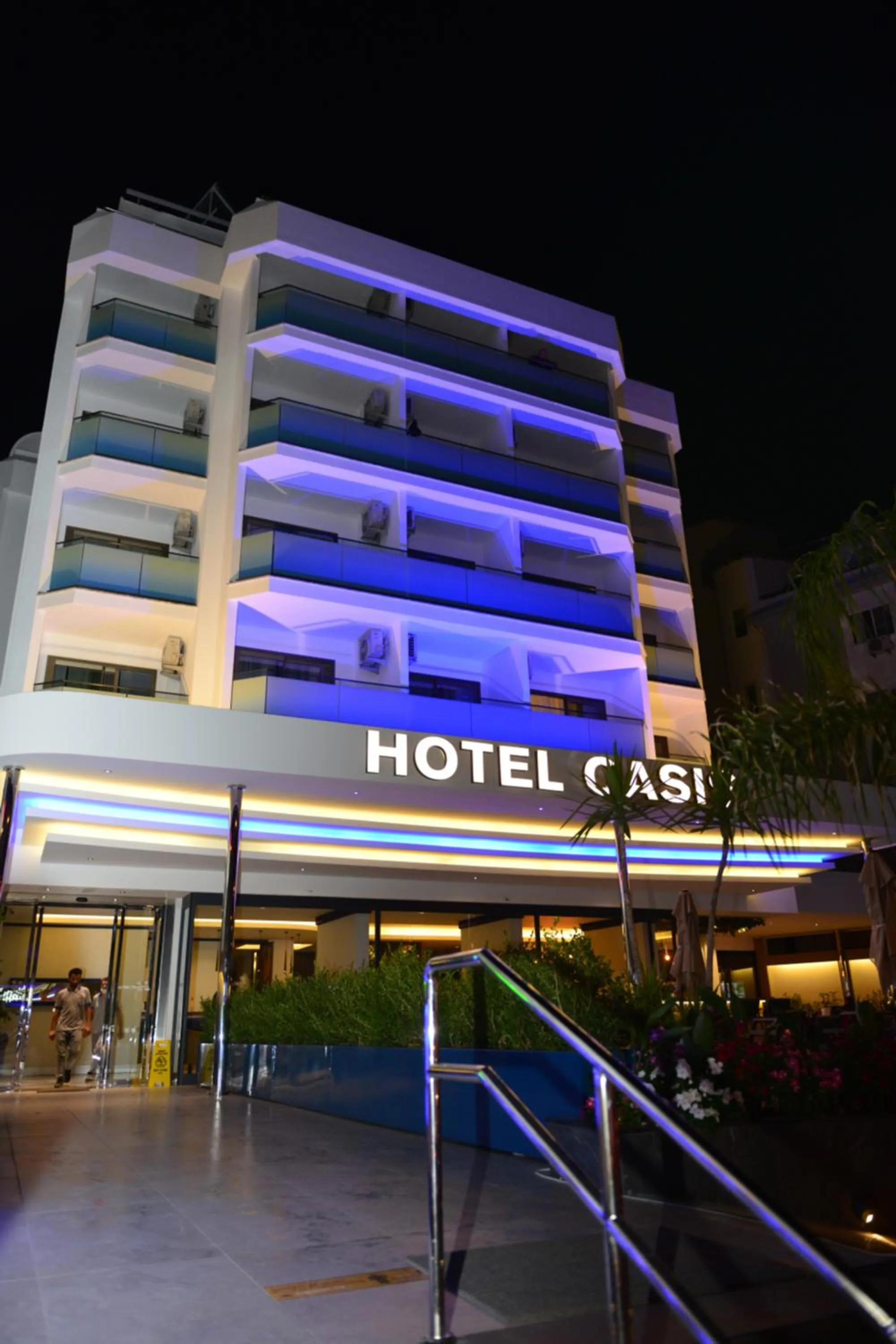 Oasis Hotel