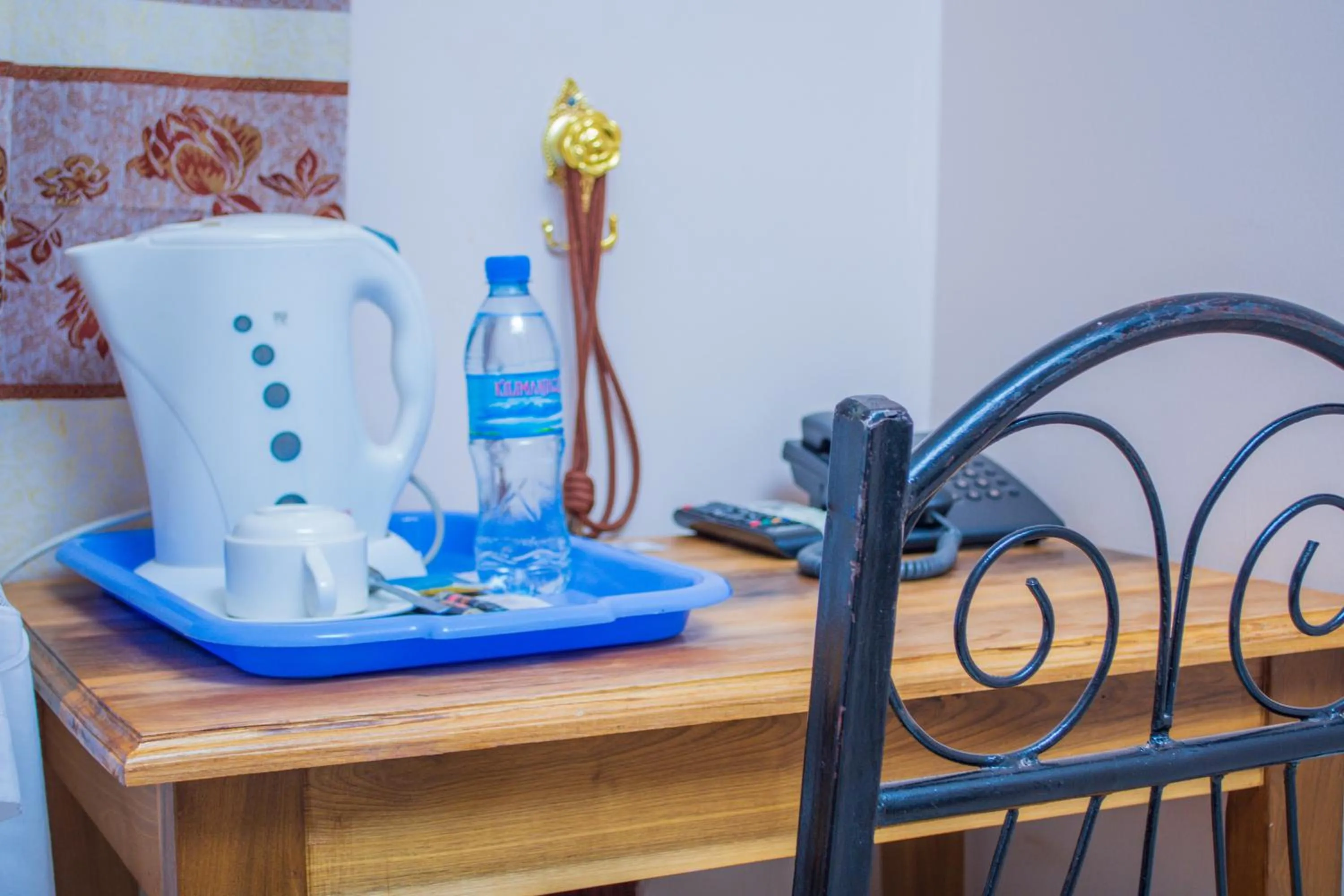 room service in Mzunguu Safari Lodge