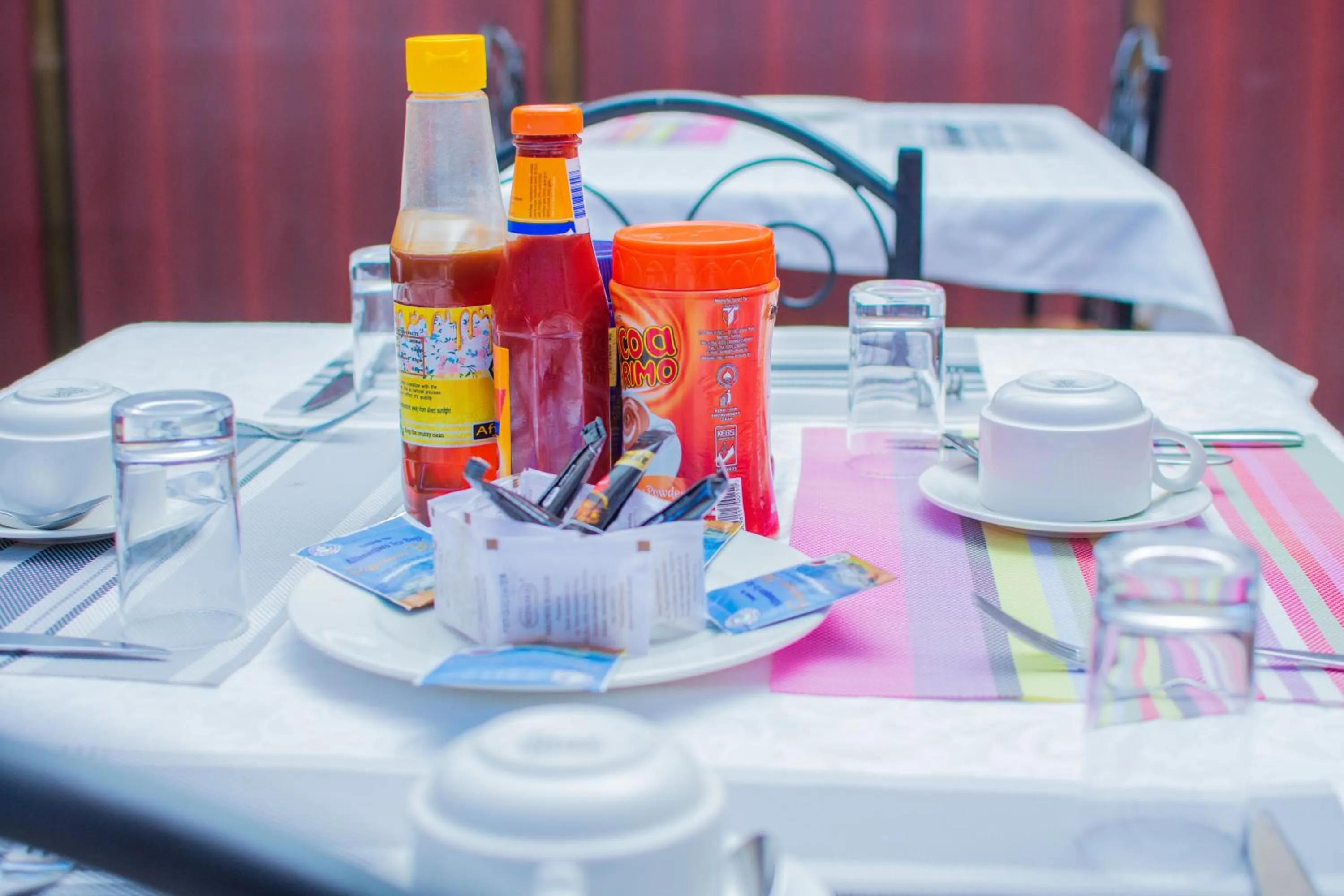 Restaurant/places to eat in Mzunguu Safari Lodge