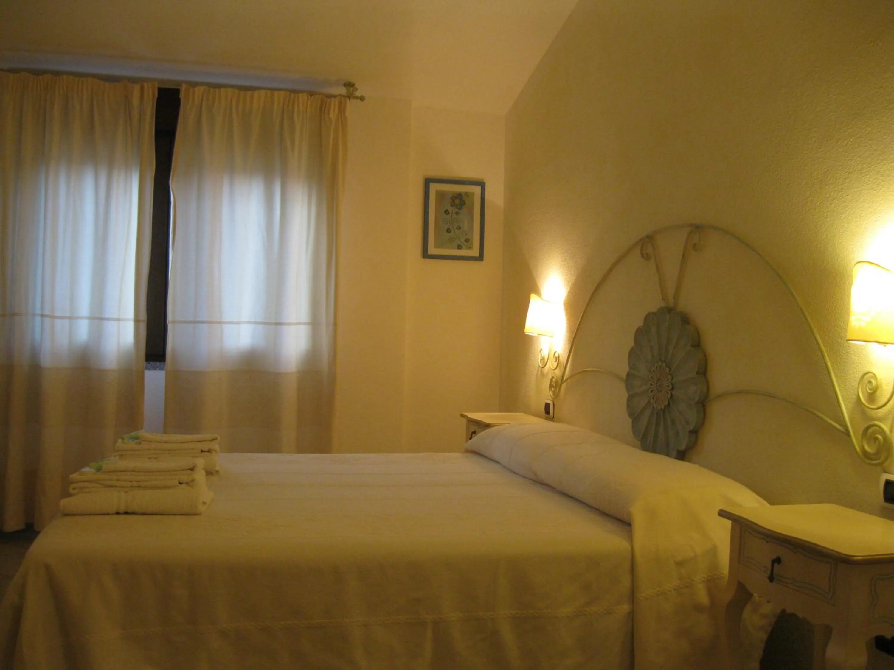 Bedroom, Bed in Hotel Sorgente