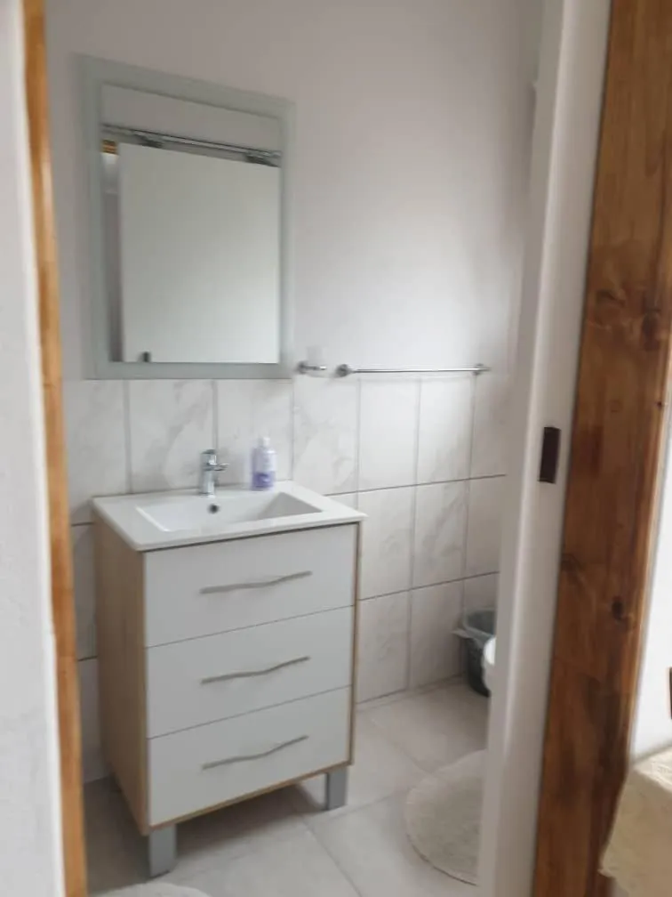 Toilet in Sunflower Self-Catering