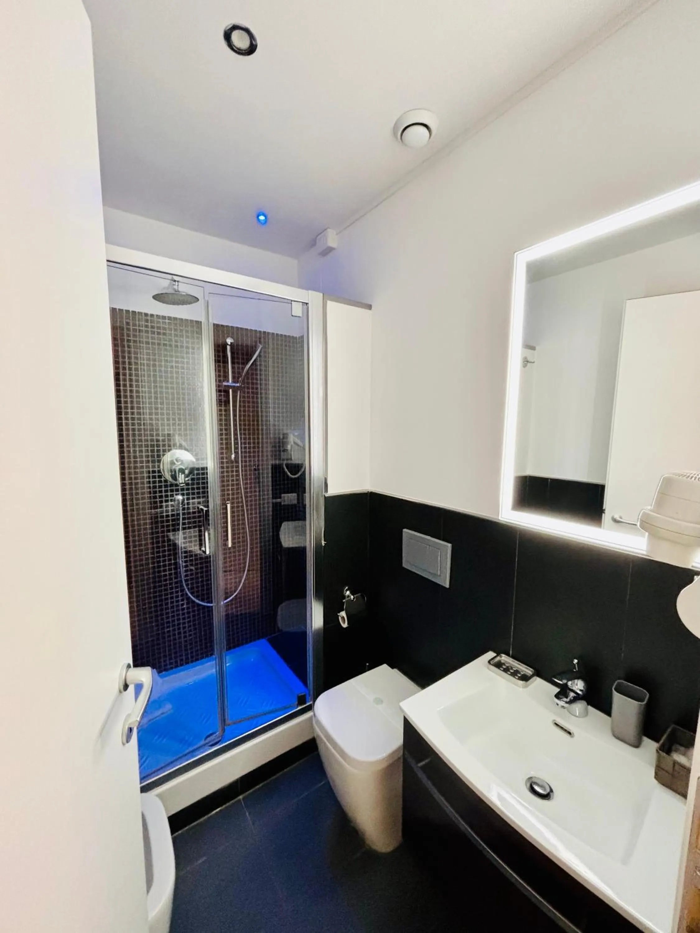 Chroma Italy - Chroma Tessera