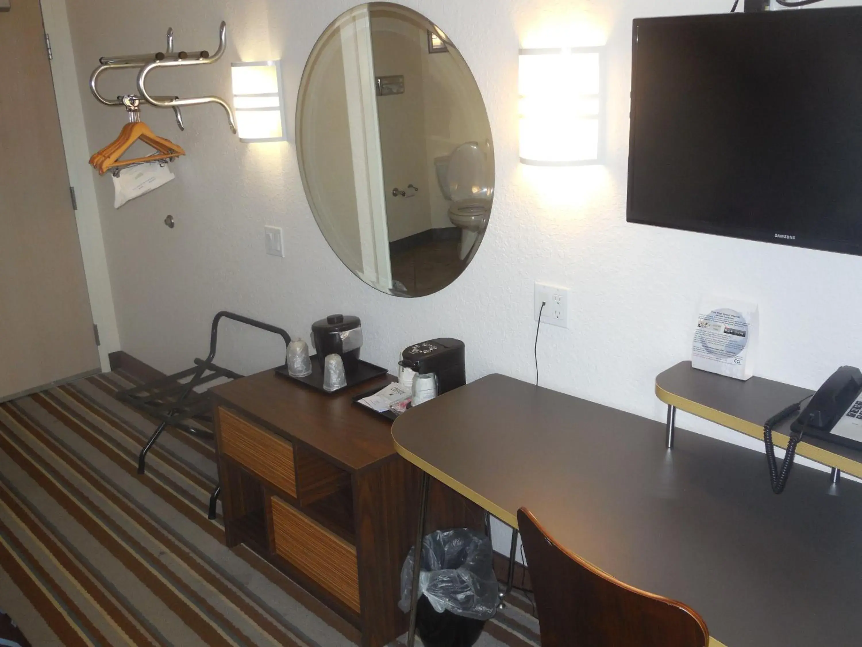 Bedroom in Super 8 by Wyndham Sault Ste. Marie Bedroom in Super 8 by Wyndham Sault Ste. Marie