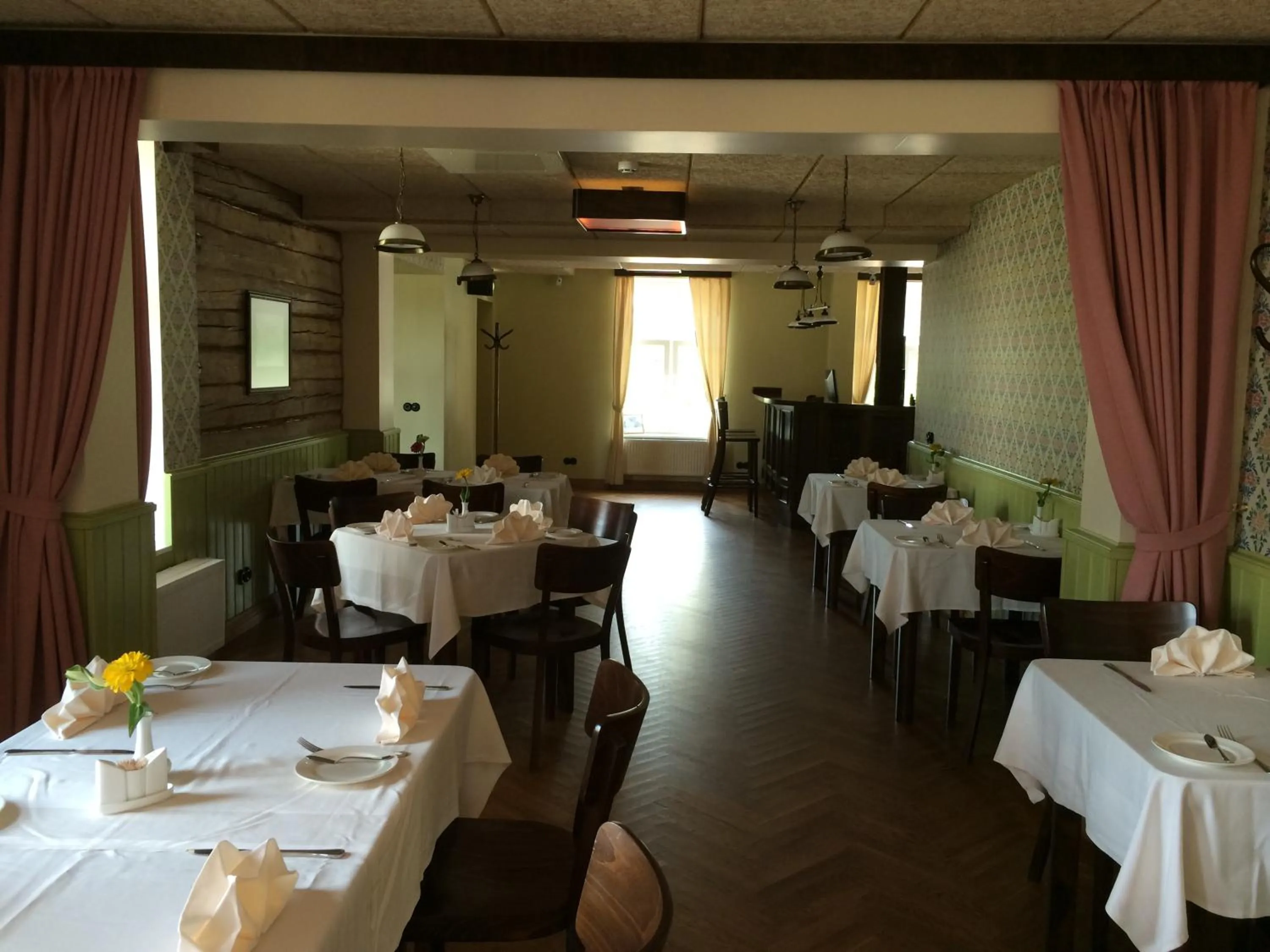 Restaurant/places to eat in Hotell Räpina