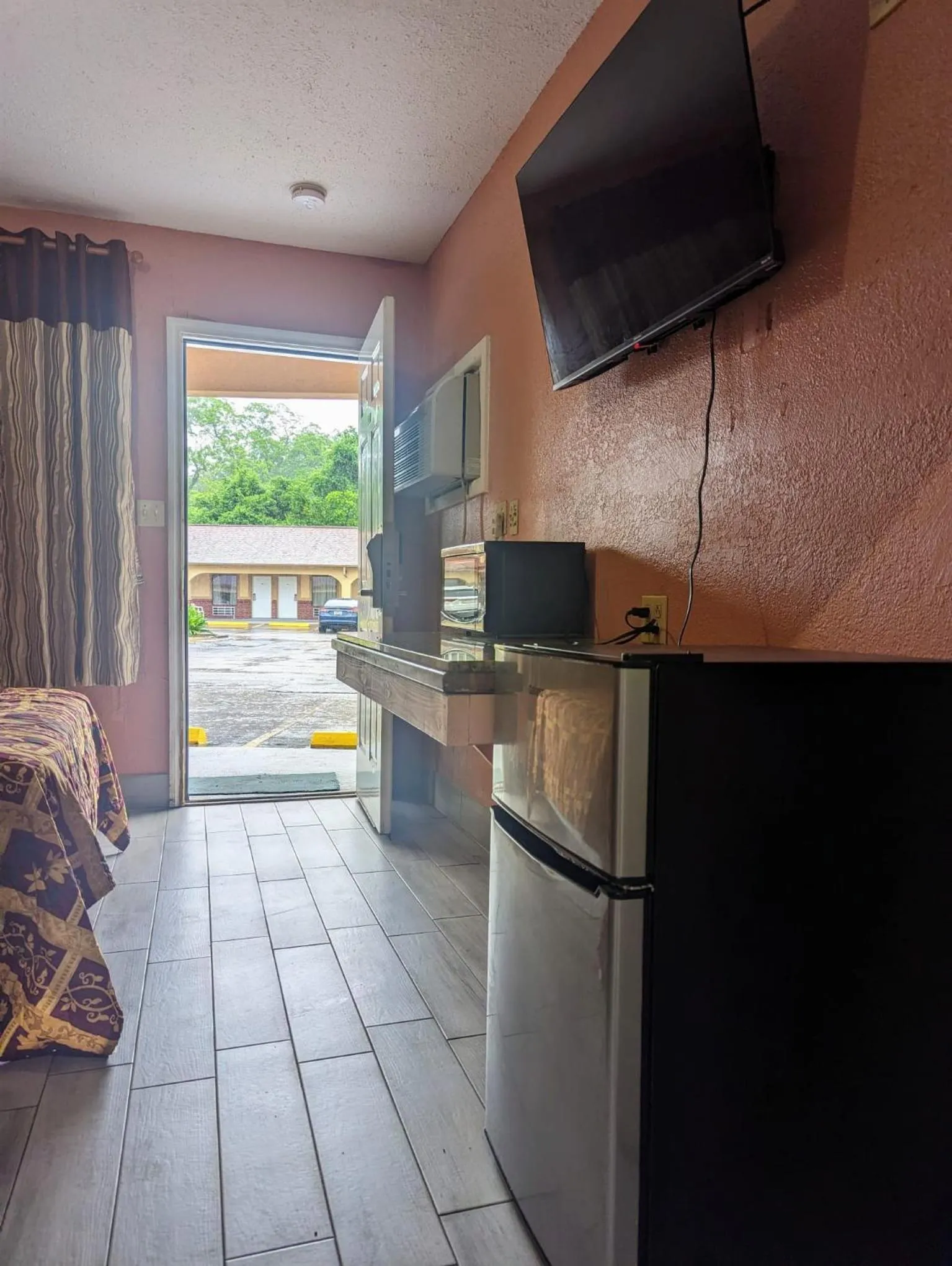 TV and multimedia in Residents Suites Liberty