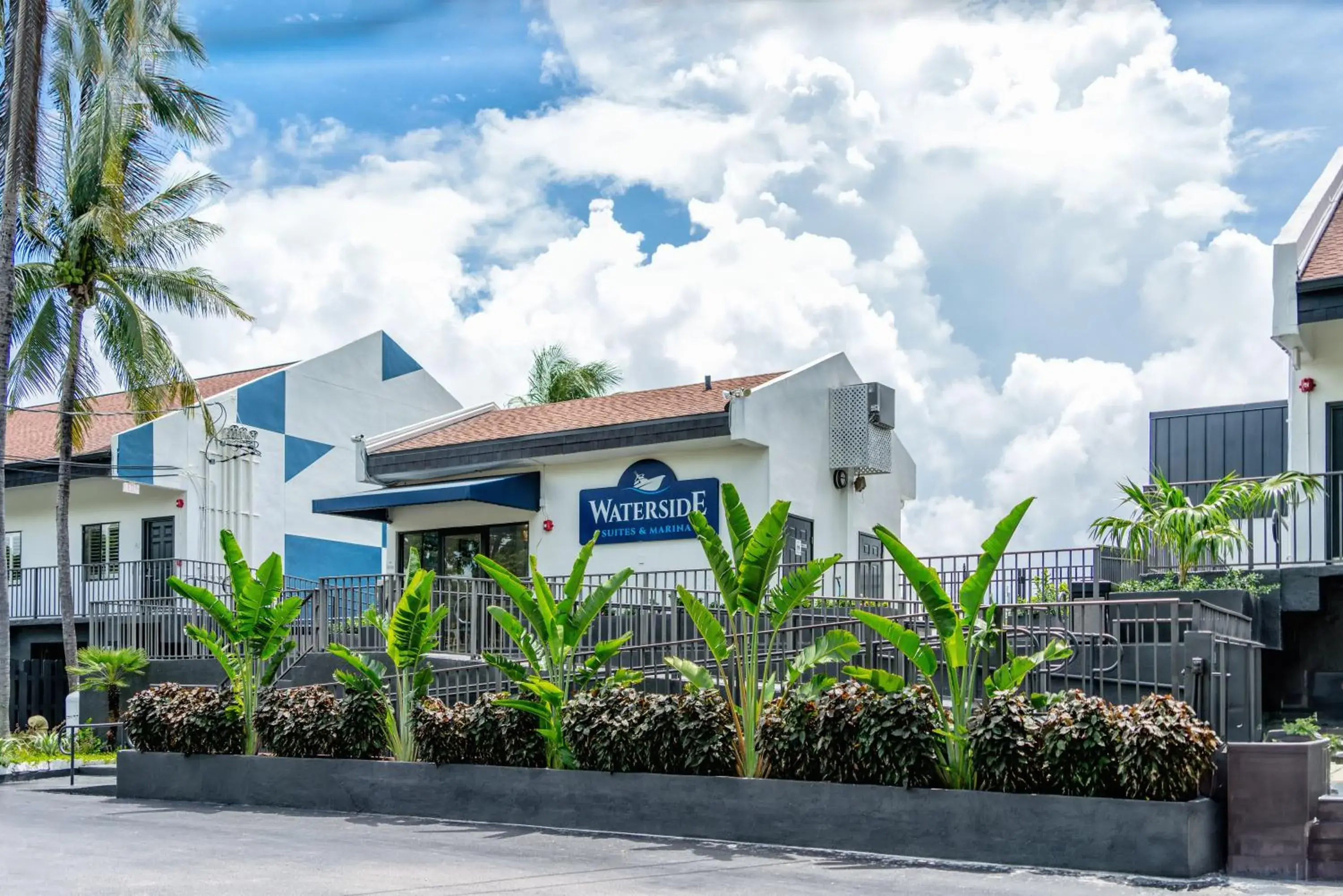 Property building in Waterside Suites and Marina Property building in Waterside Suites and Marina