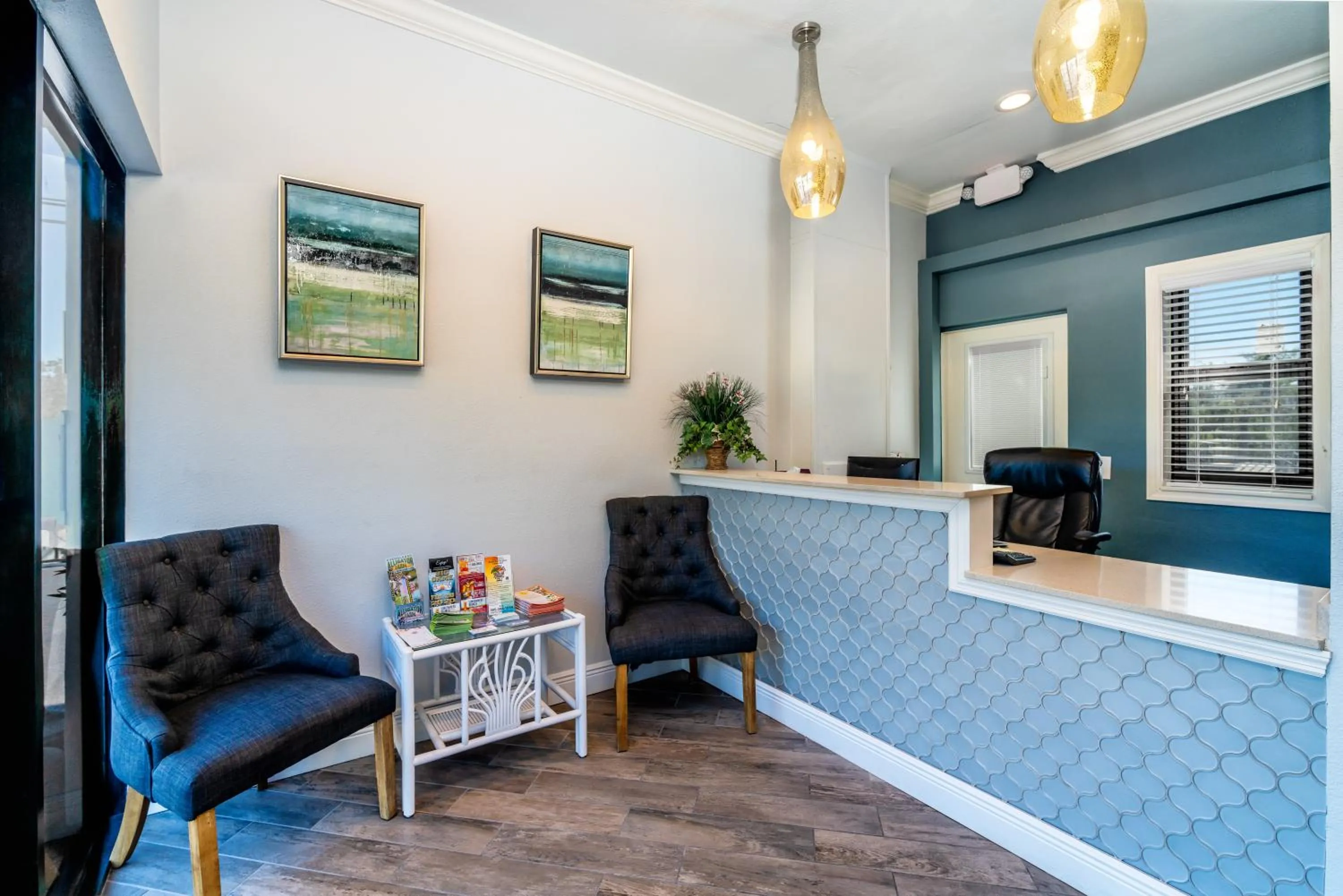 Lobby or reception in Waterside Suites and Marina