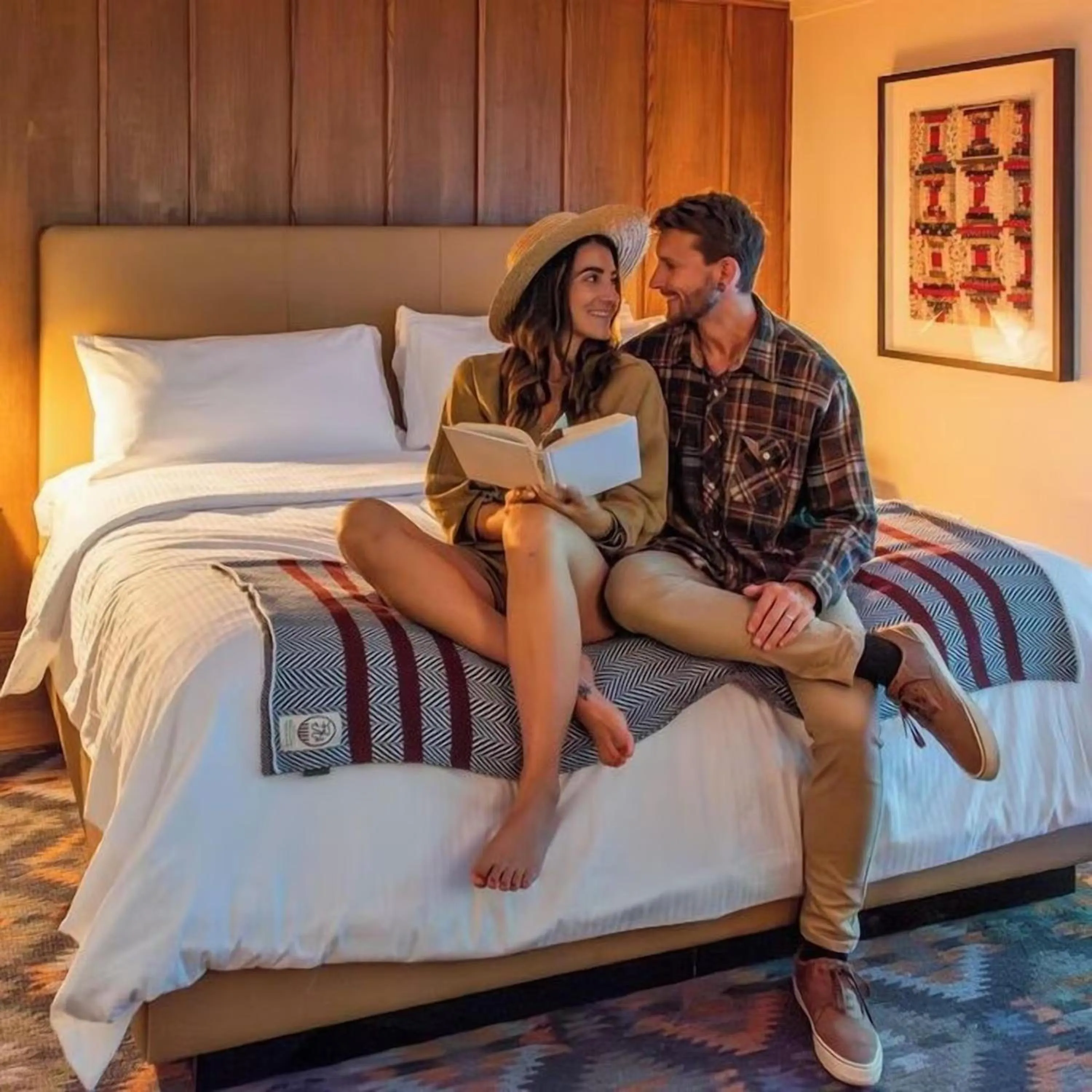 Bedroom, Bed in Historic Rocky Waters Inn, A Small Luxury Hotel