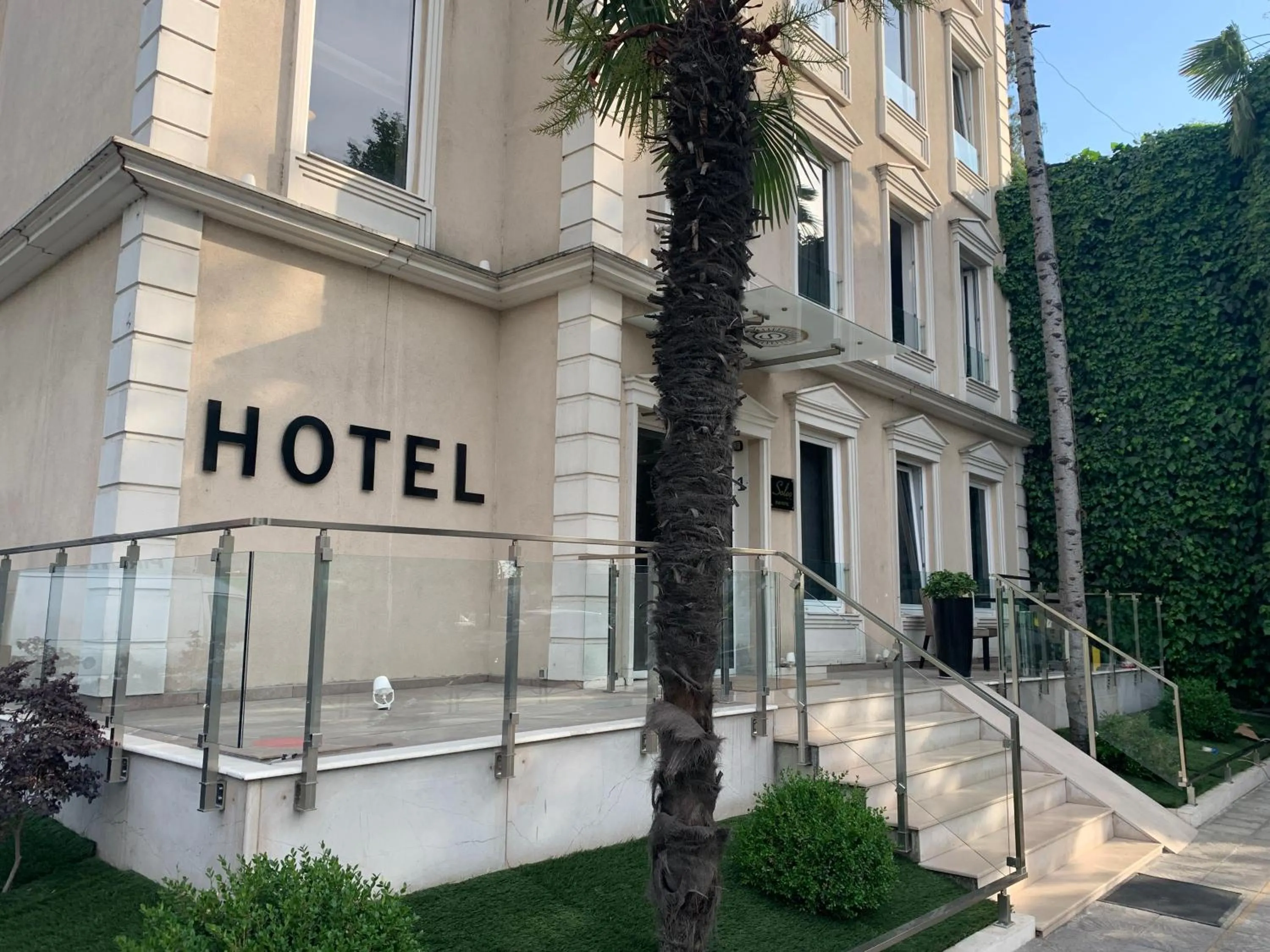 Soleo Hotel