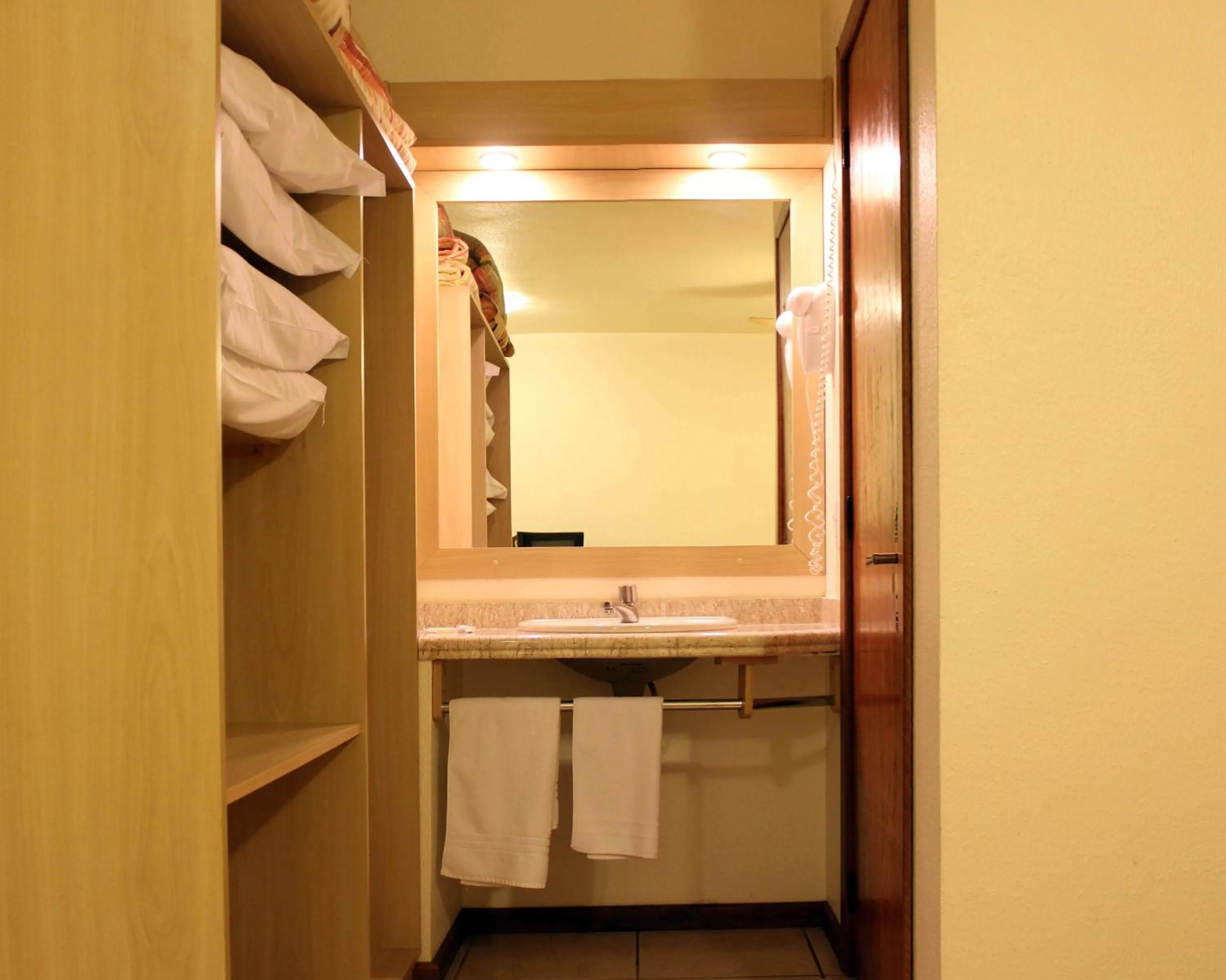 Bathroom in Hotel Antonio's