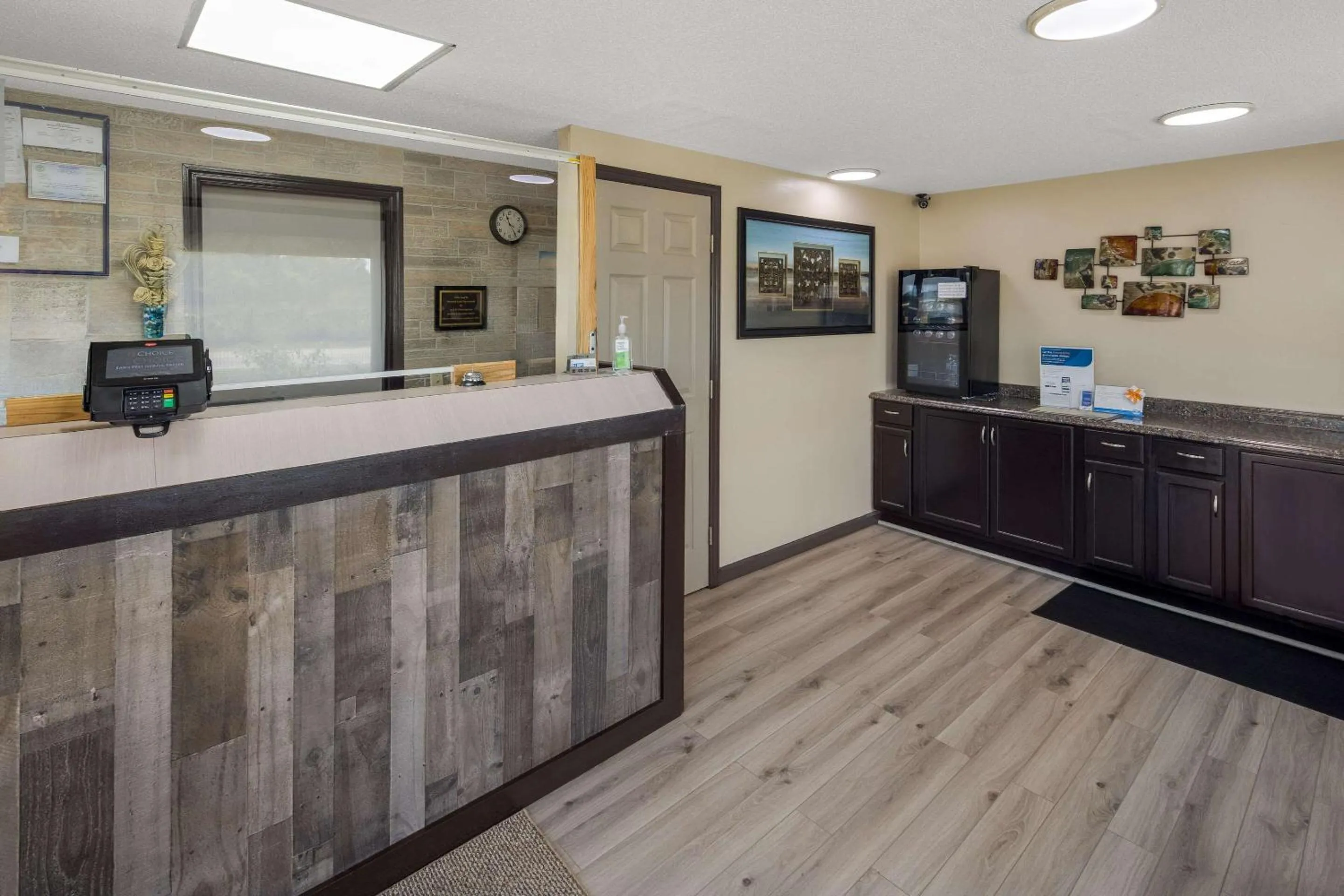 Lobby or reception in Rodeway Inn Ardmore I-65