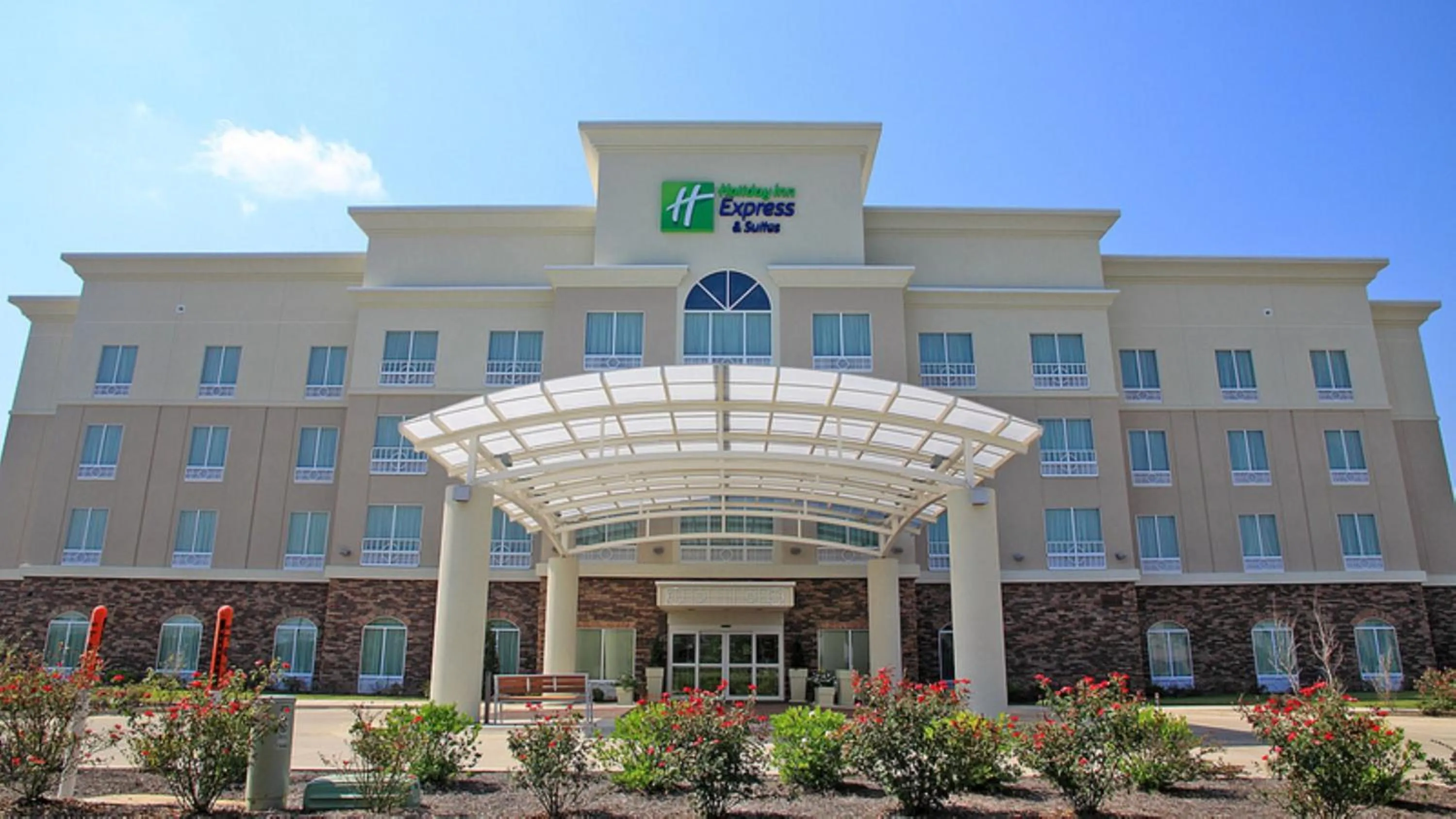 Property building in Holiday Inn Express and Suites Bossier City Louisiana Downs by IHG