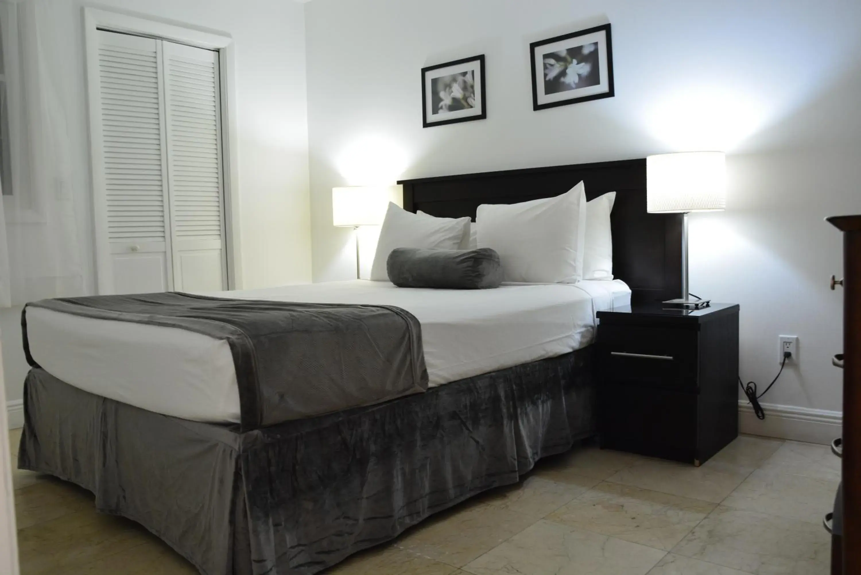 Bed in New Point Miami Beach Apartments Bed in New Point Miami Beach Apartments