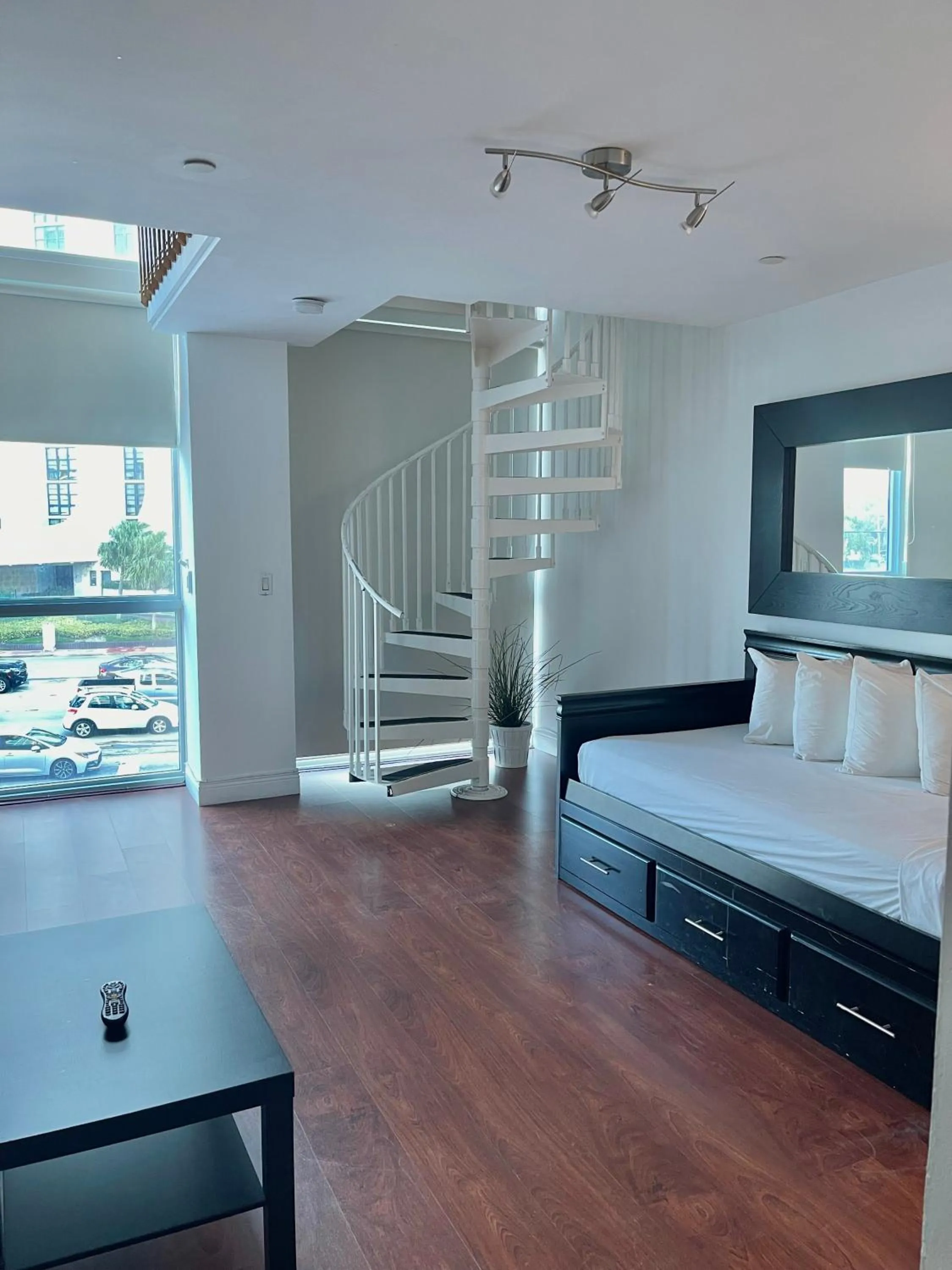 Bed in New Point Miami Beach Apartments