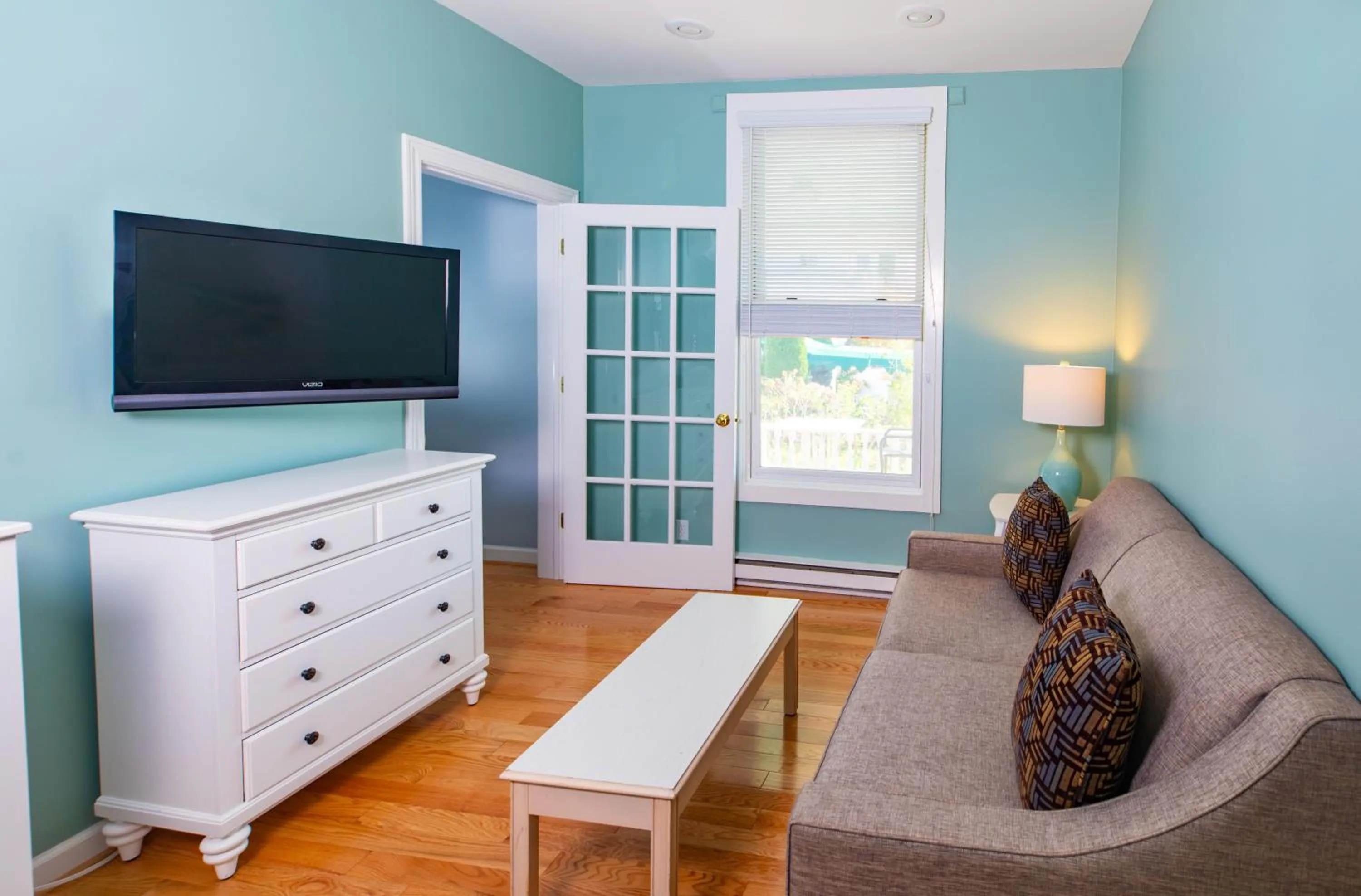 Living room in Island House Hotel