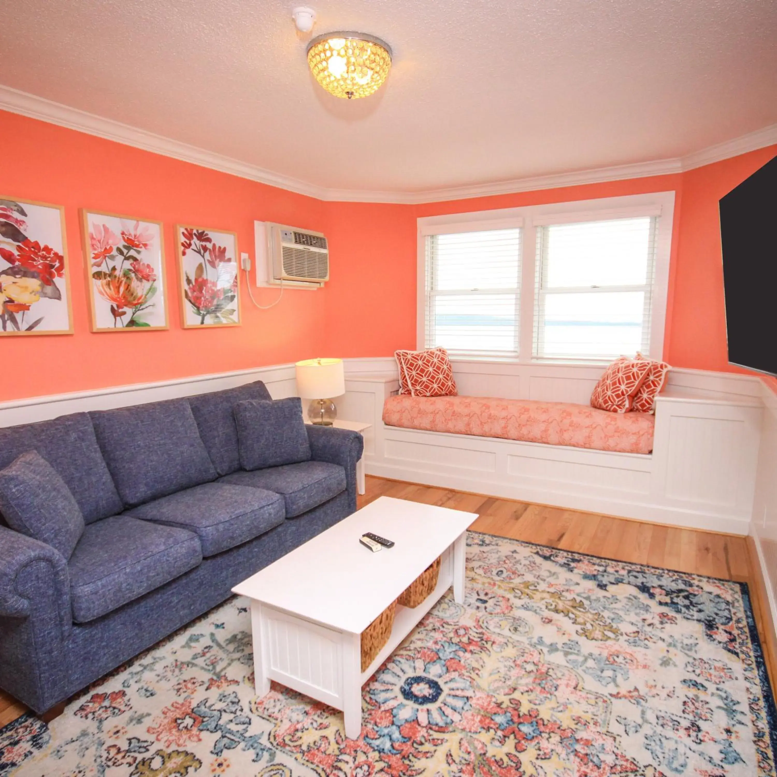 Suite with Lake View in Island House Hotel Suite with Lake View in Island House Hotel