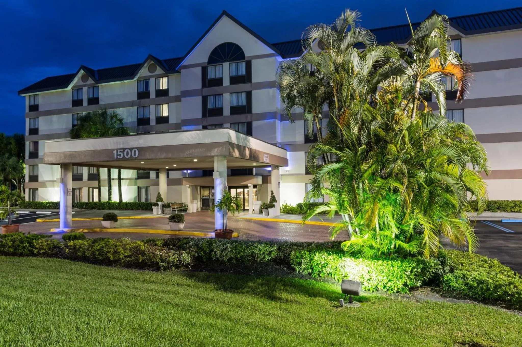 Property building in Holiday Inn Express Fort Lauderdale North - Executive Airport by IHG