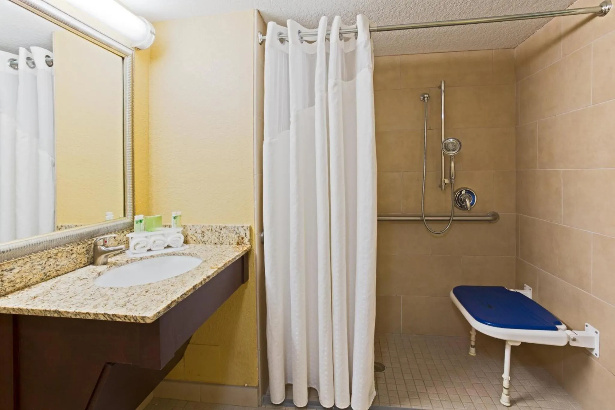 Photo of the whole room in Holiday Inn Express Fort Lauderdale North - Executive Airport by IHG