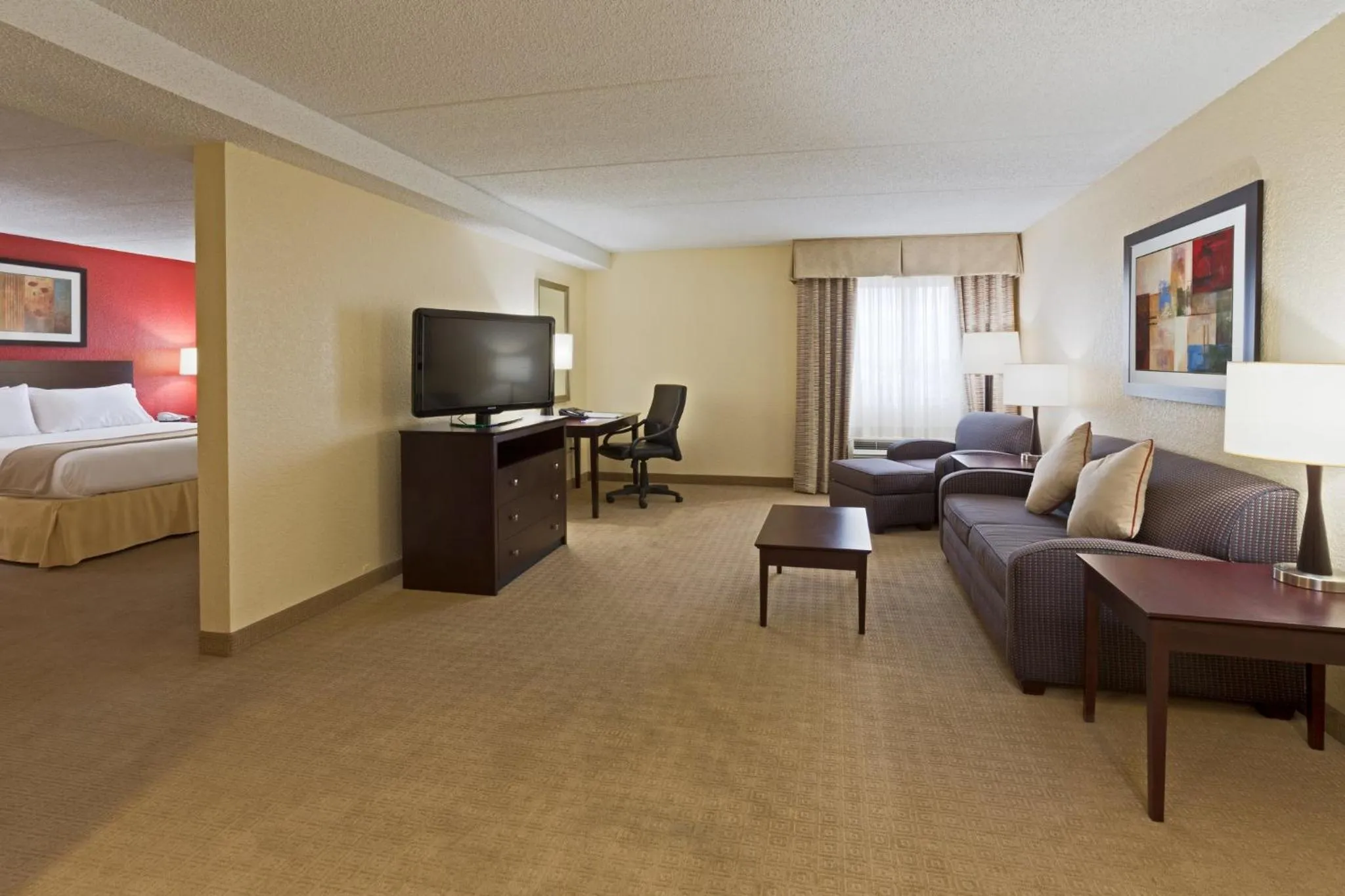 Photo of the whole room, Bed in Holiday Inn Express Fort Lauderdale North - Executive Airport by IHG
