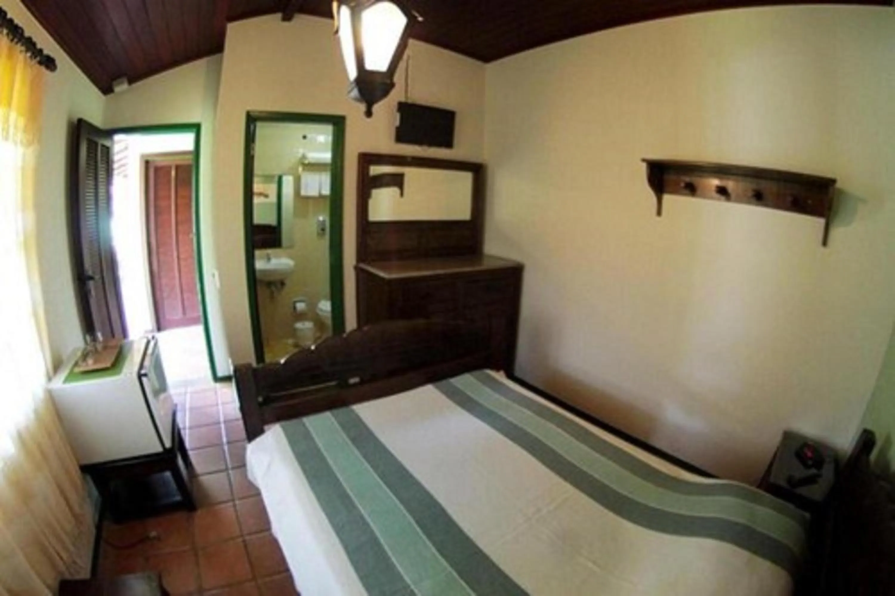 Bedroom, Bed in OYO Pousada do Wagner, Rio das Ostras