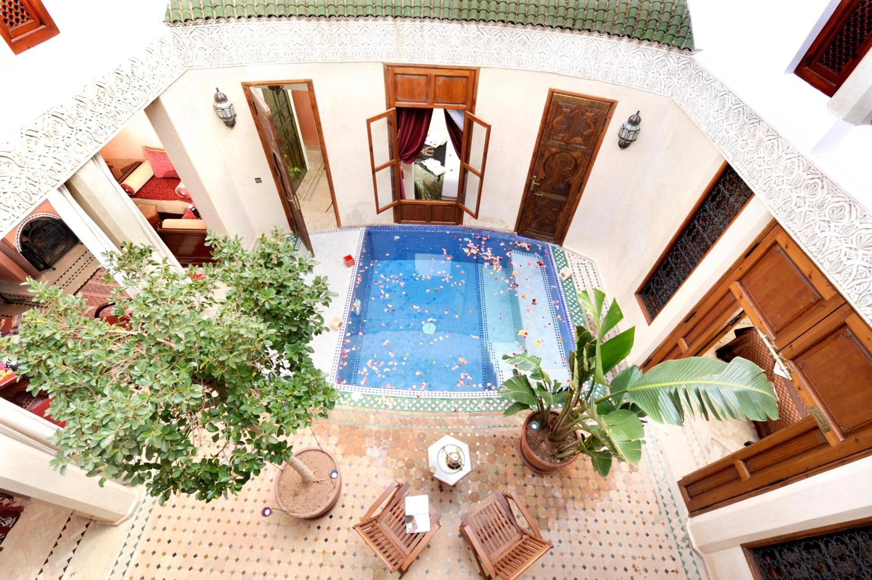 Swimming pool in Riad Belle Epoque