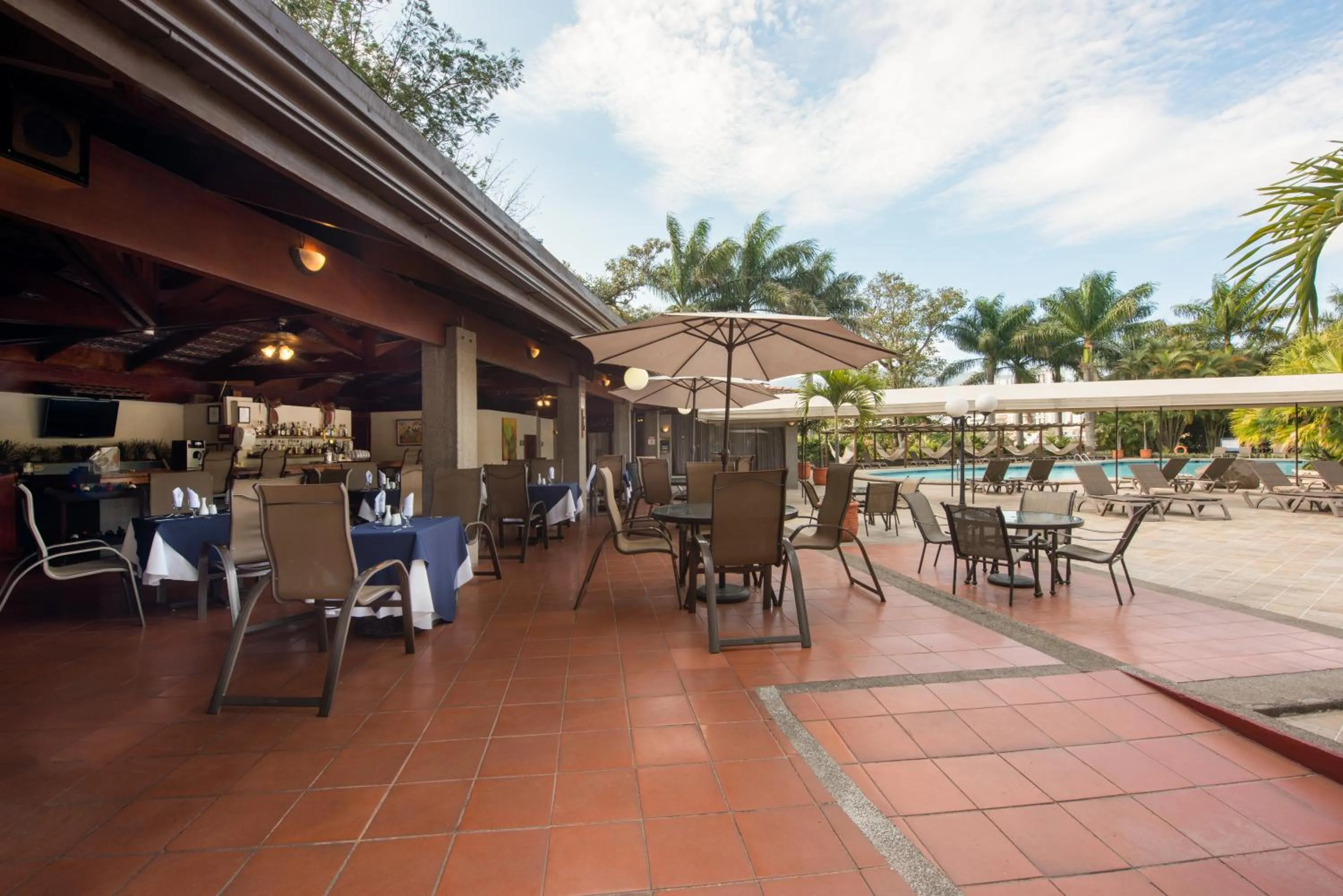 Restaurant/places to eat in Barceló San José