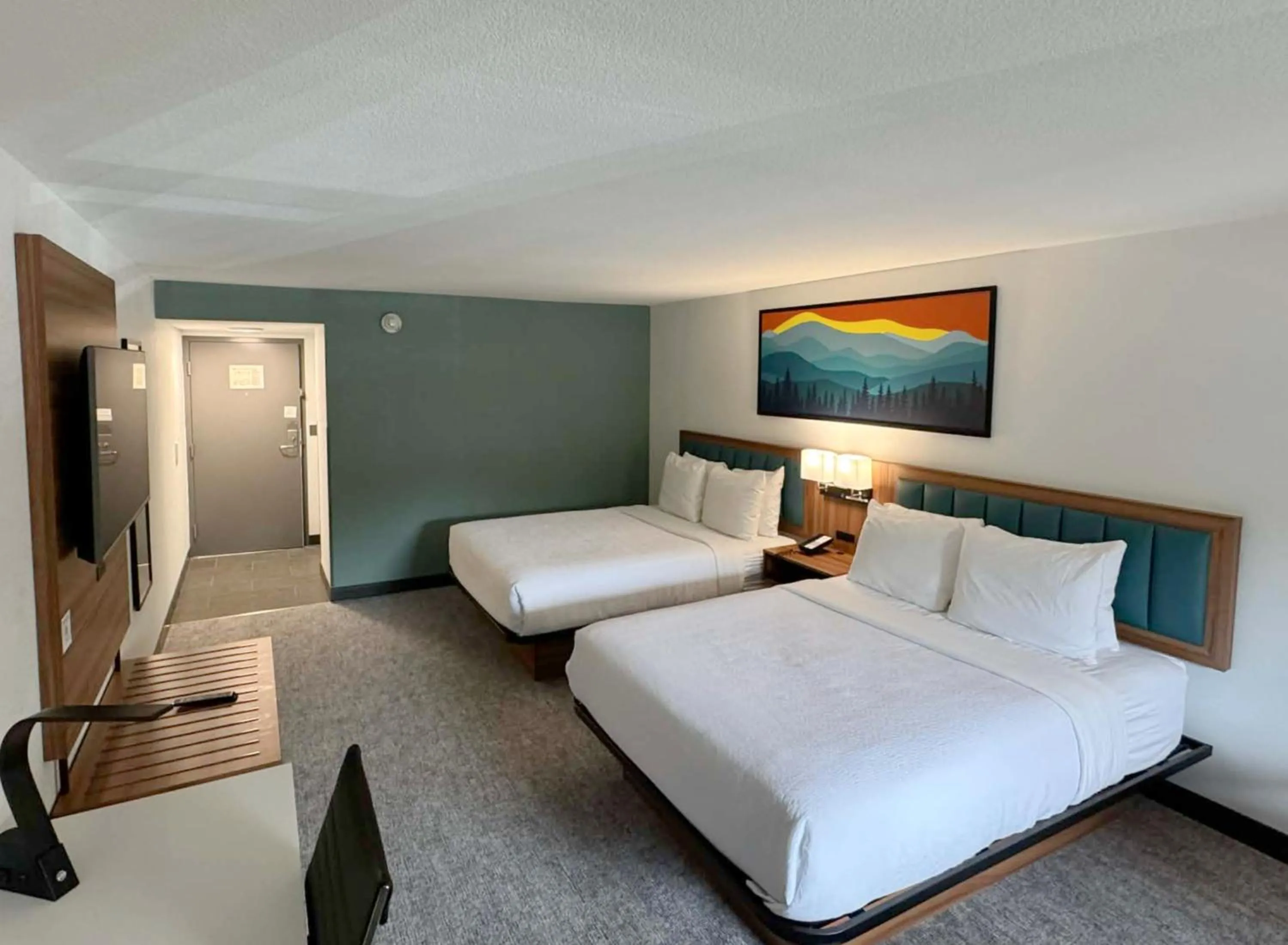 Photo of the whole room, Bed in Best Western Johnson's Inn Downtown Gatlinburg