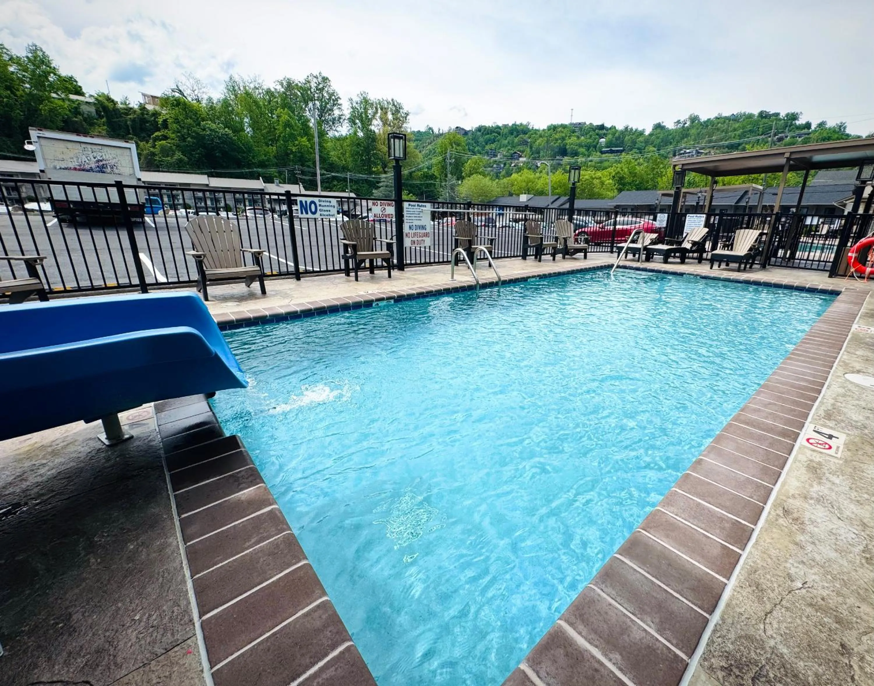 Aqua park in Best Western Johnson's Inn Downtown Gatlinburg