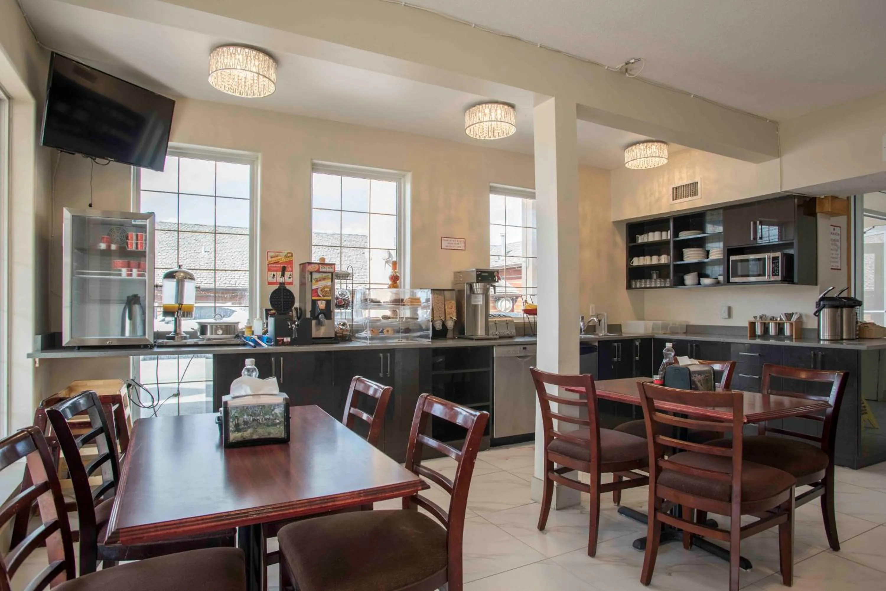 Patio in Ramada Limited 100 Mile House