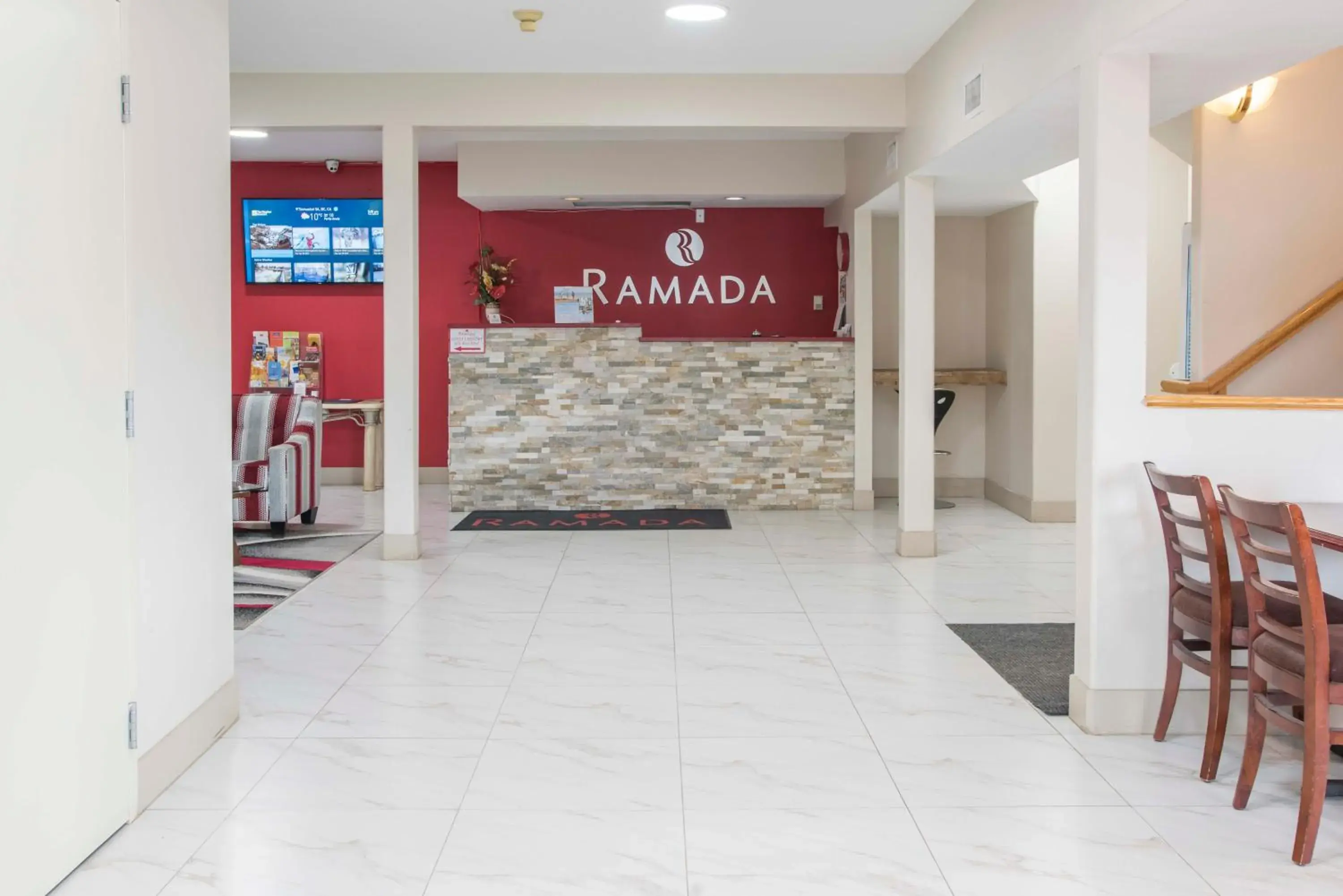 Lobby or reception in Ramada Limited 100 Mile House Lobby or reception in Ramada Limited 100 Mile House